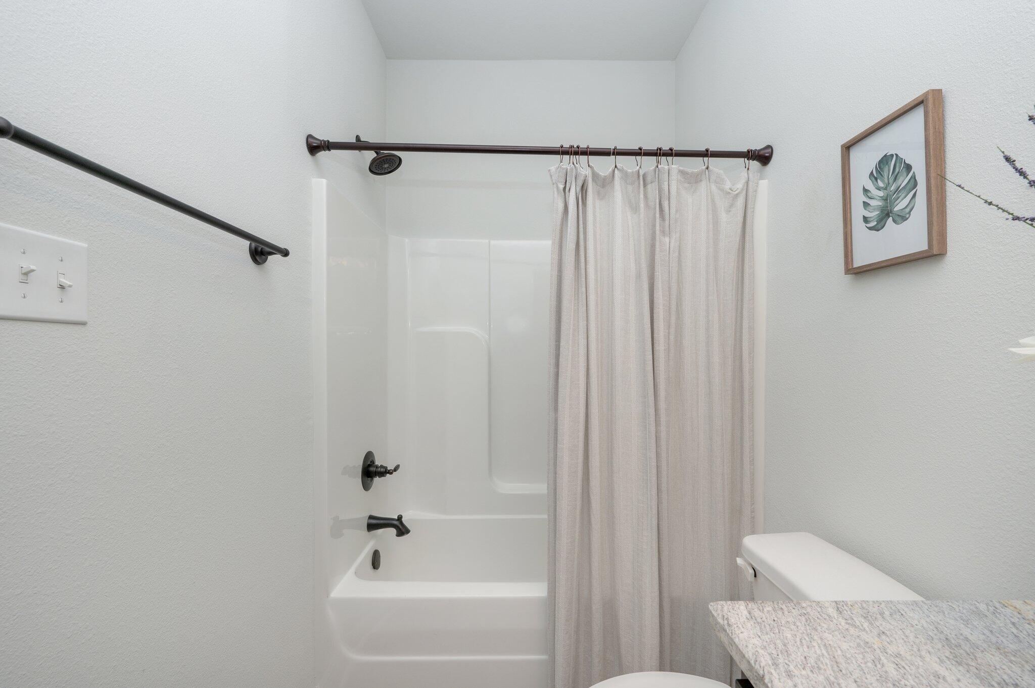 NORTH HILLS - Residential