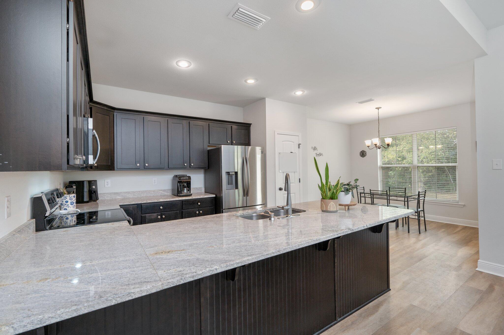 NORTH HILLS - Residential