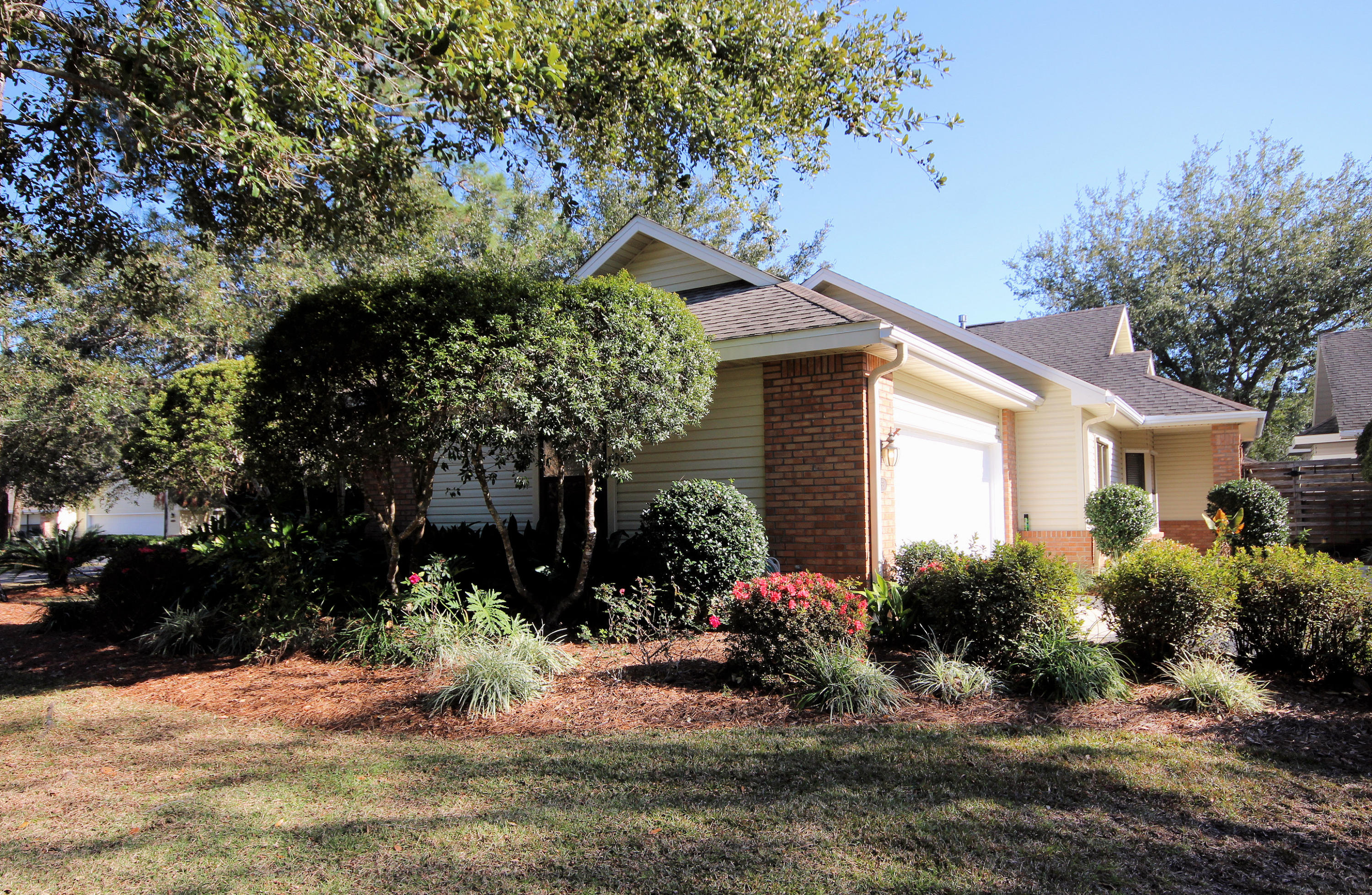 DEERWOOD - Residential