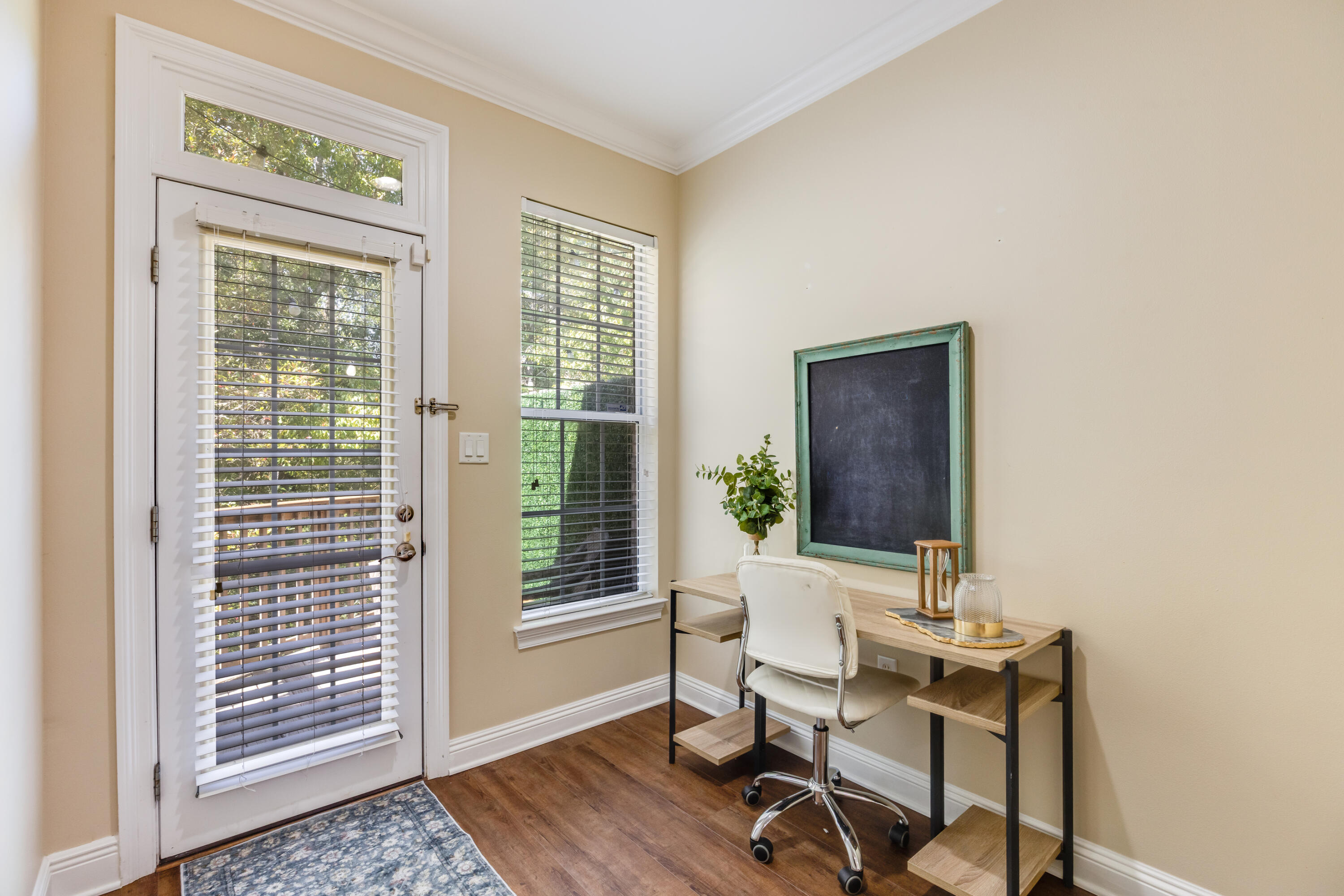 WALTON OAKS TOWNHOMES - Residential