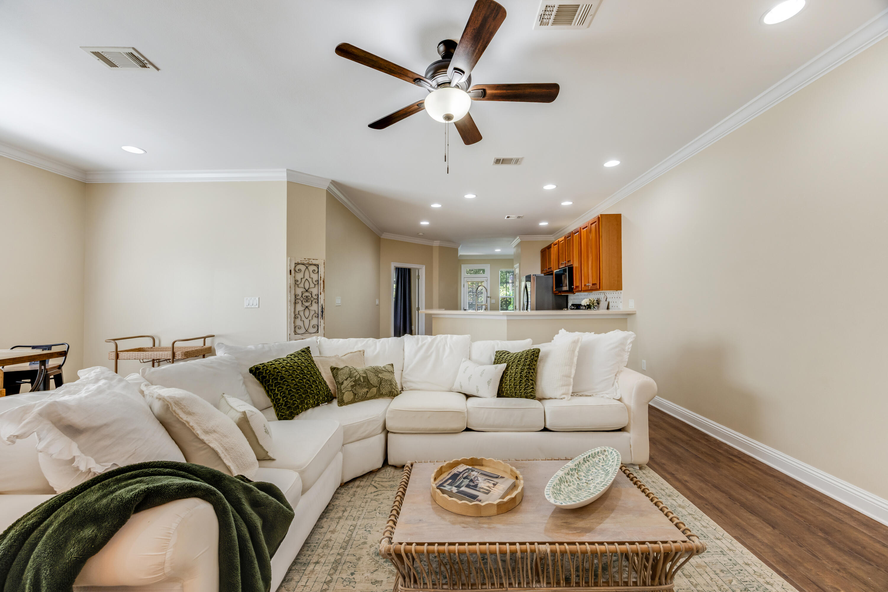WALTON OAKS TOWNHOMES - Residential