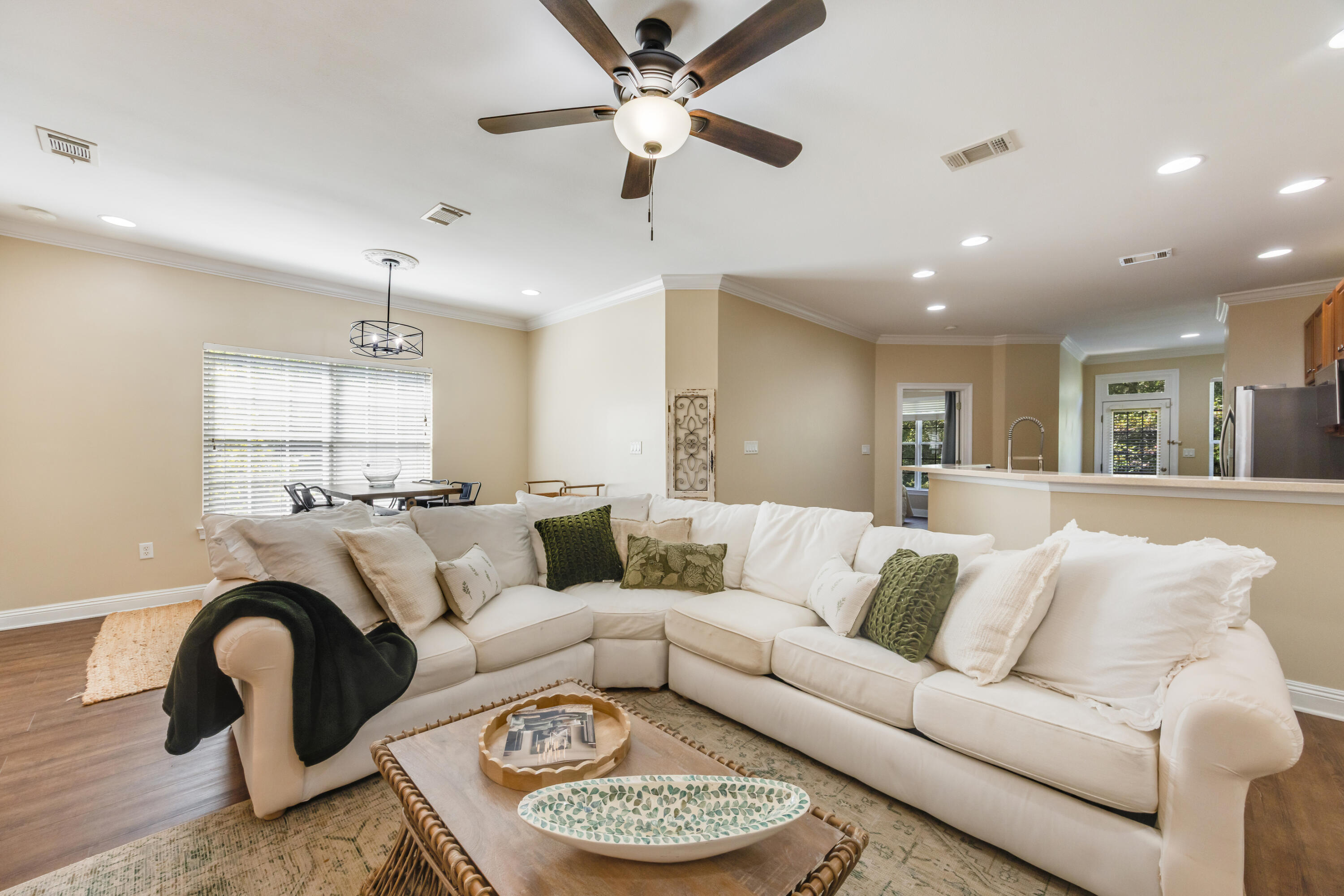 WALTON OAKS TOWNHOMES - Residential