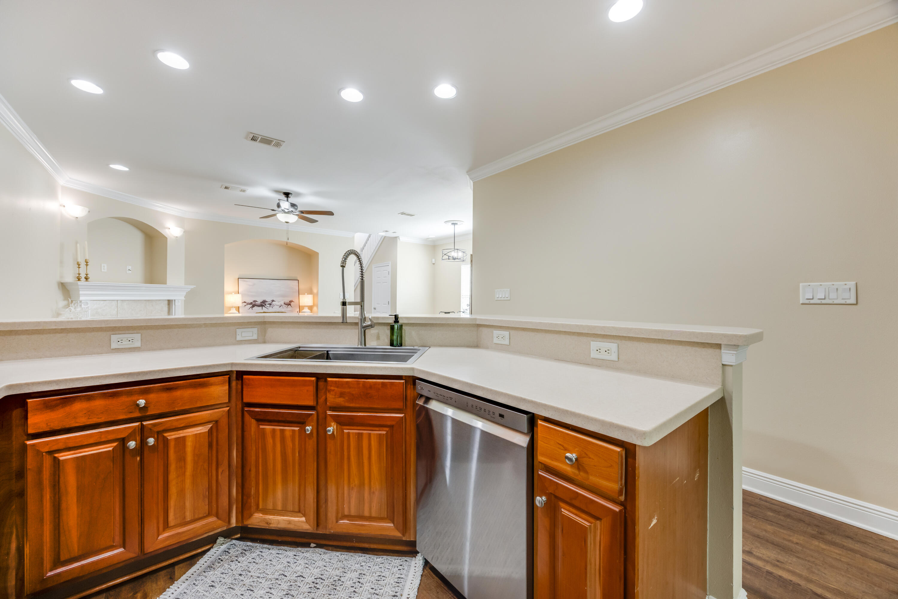 WALTON OAKS TOWNHOMES - Residential