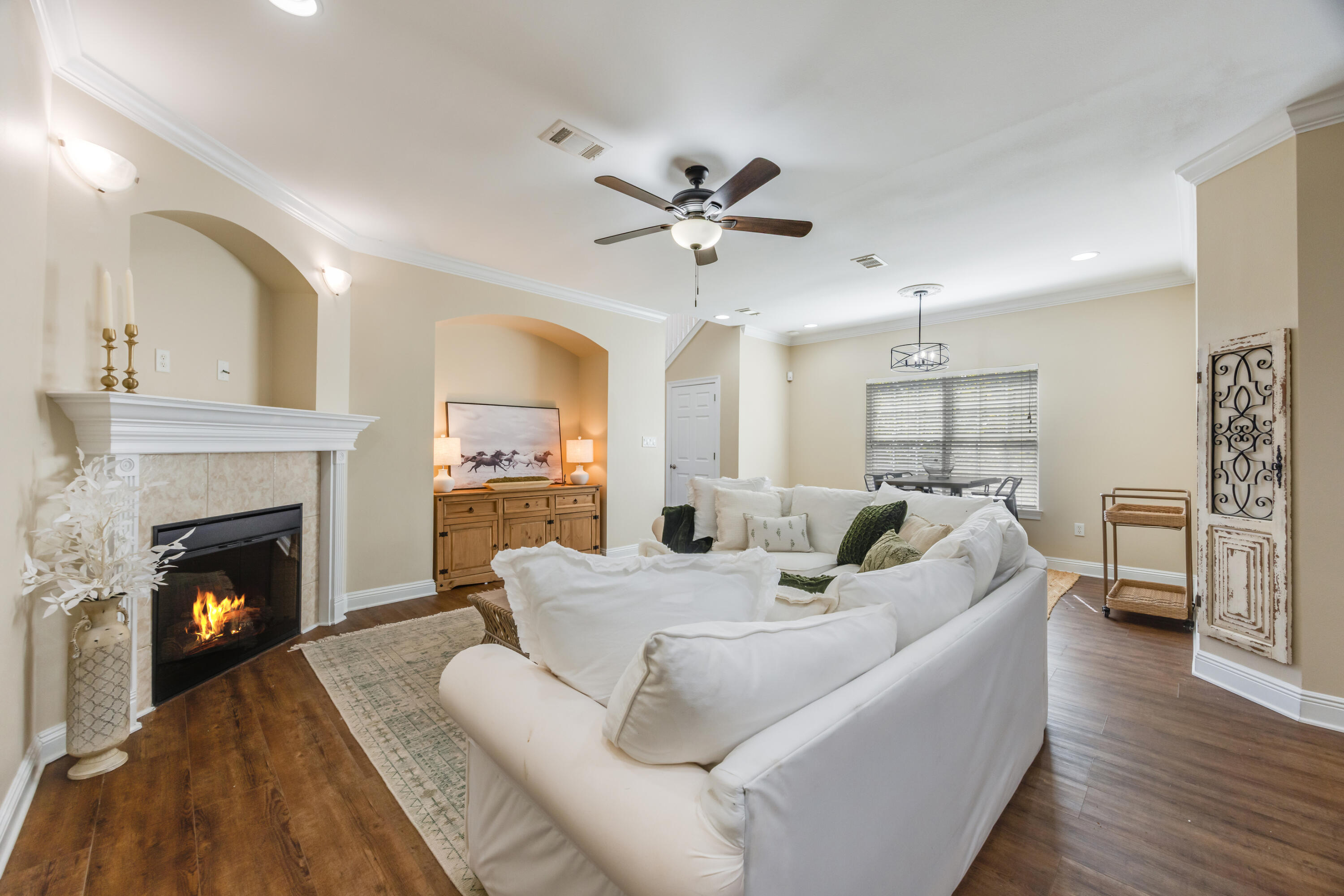 WALTON OAKS TOWNHOMES - Residential