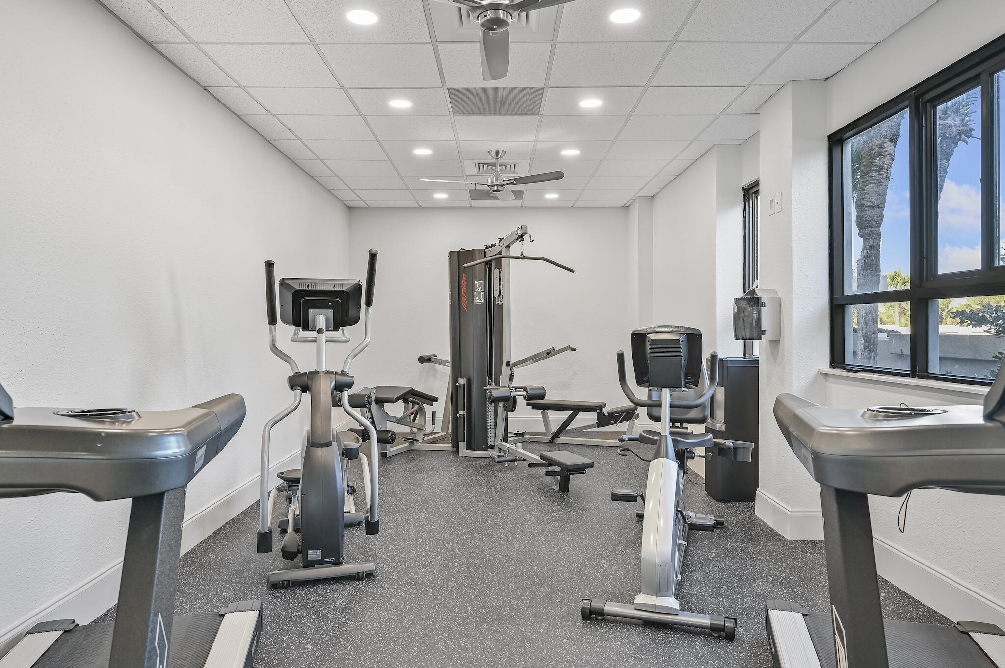 BEACHSIDE TWO - Residential