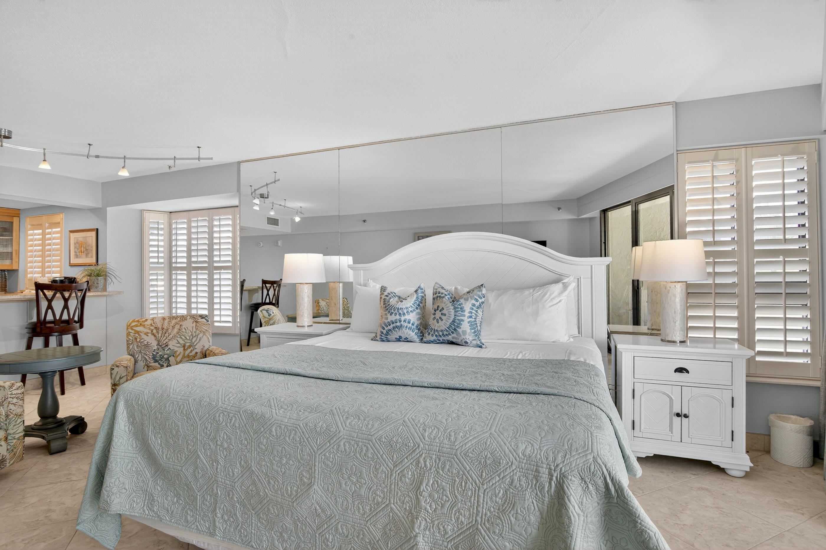 BEACHSIDE TWO - Residential