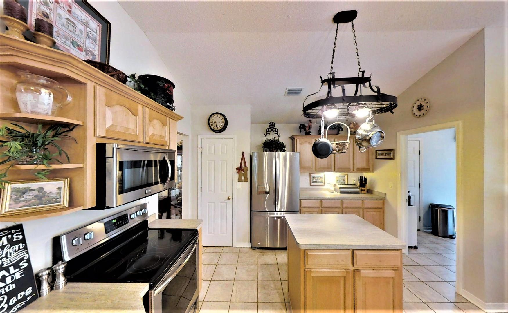 SILVER OAKS PH 1 - Residential