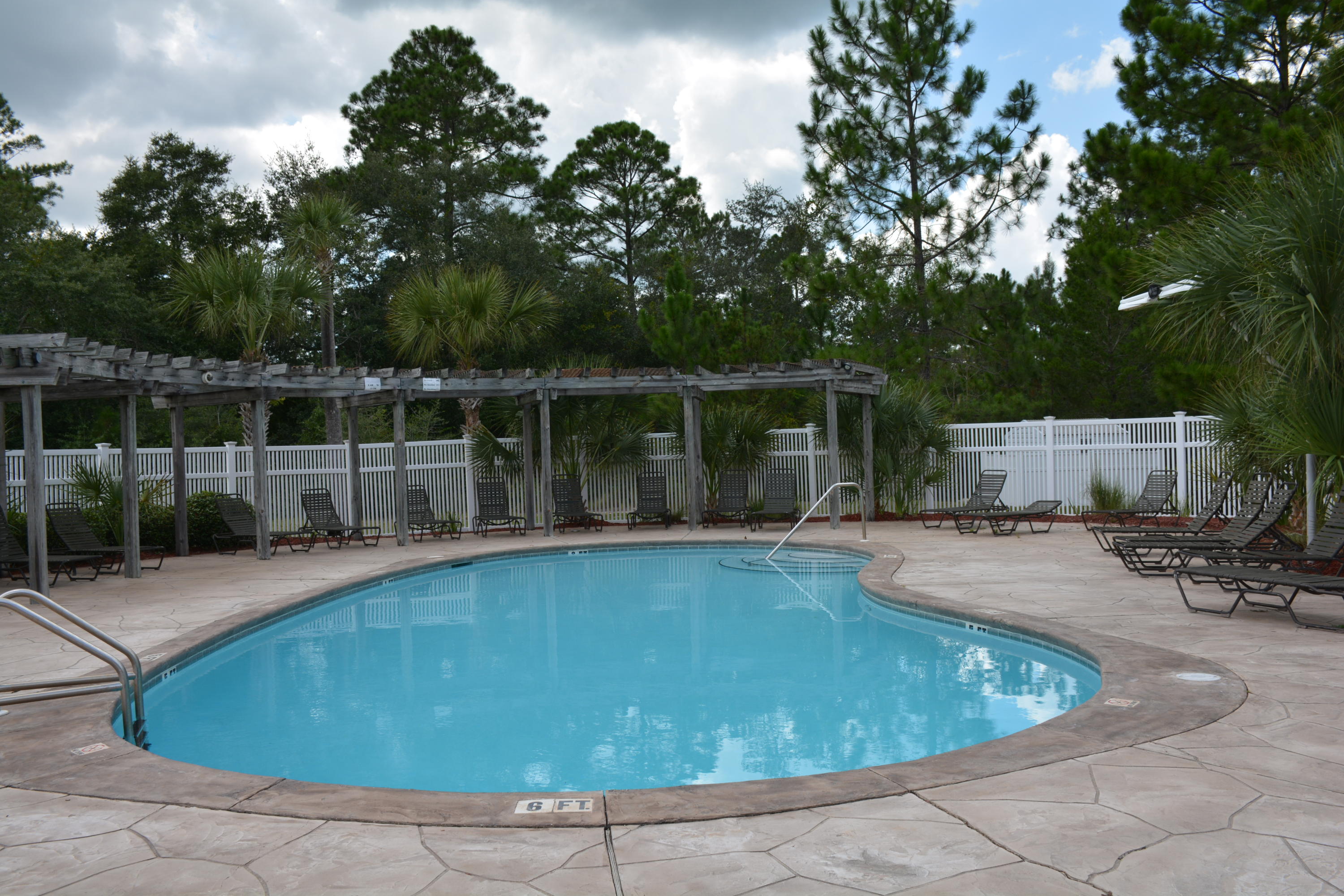 SILVER OAKS PH 1 - Residential