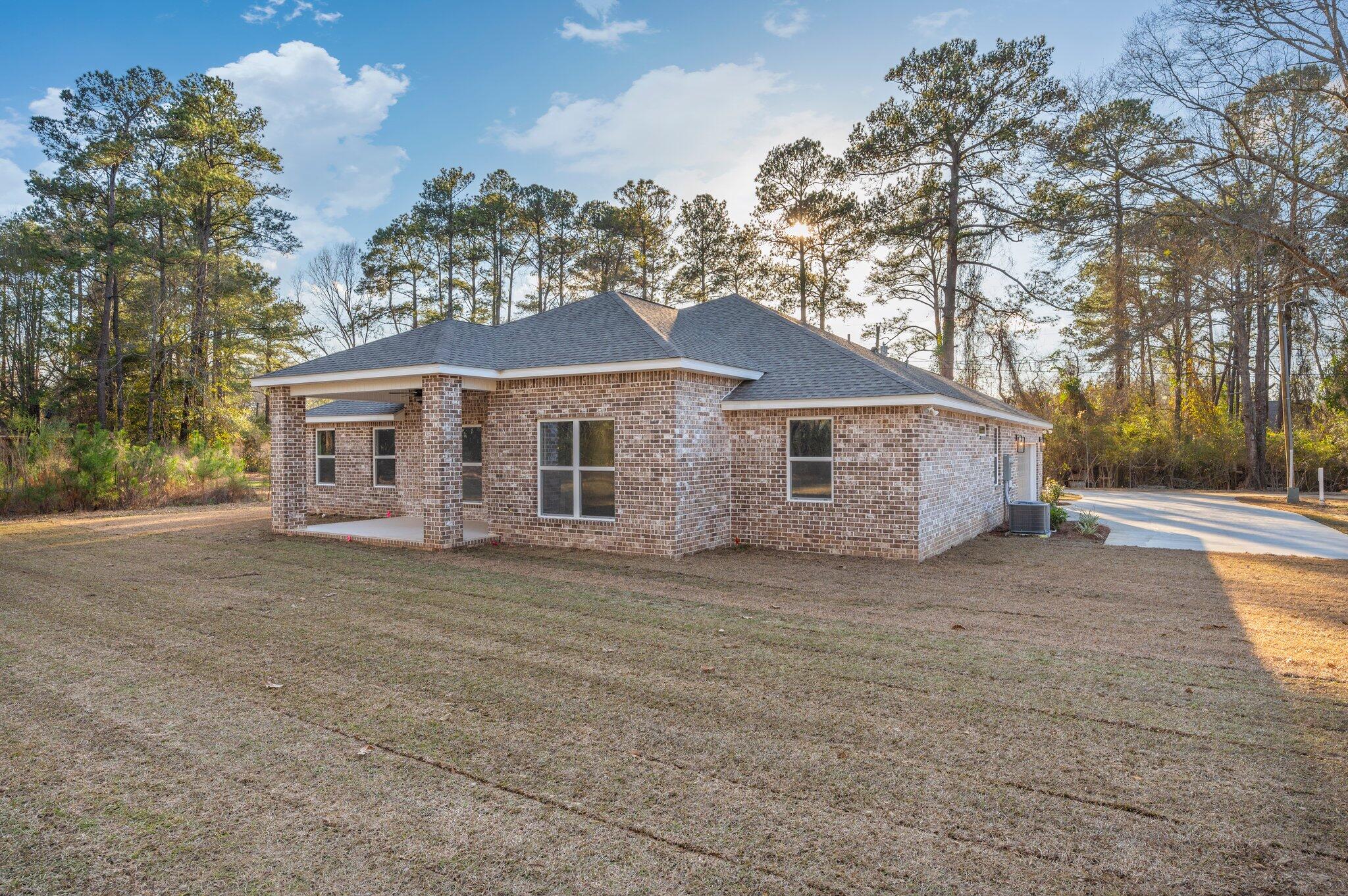 NO RECORDED SUBDIVISION - Residential