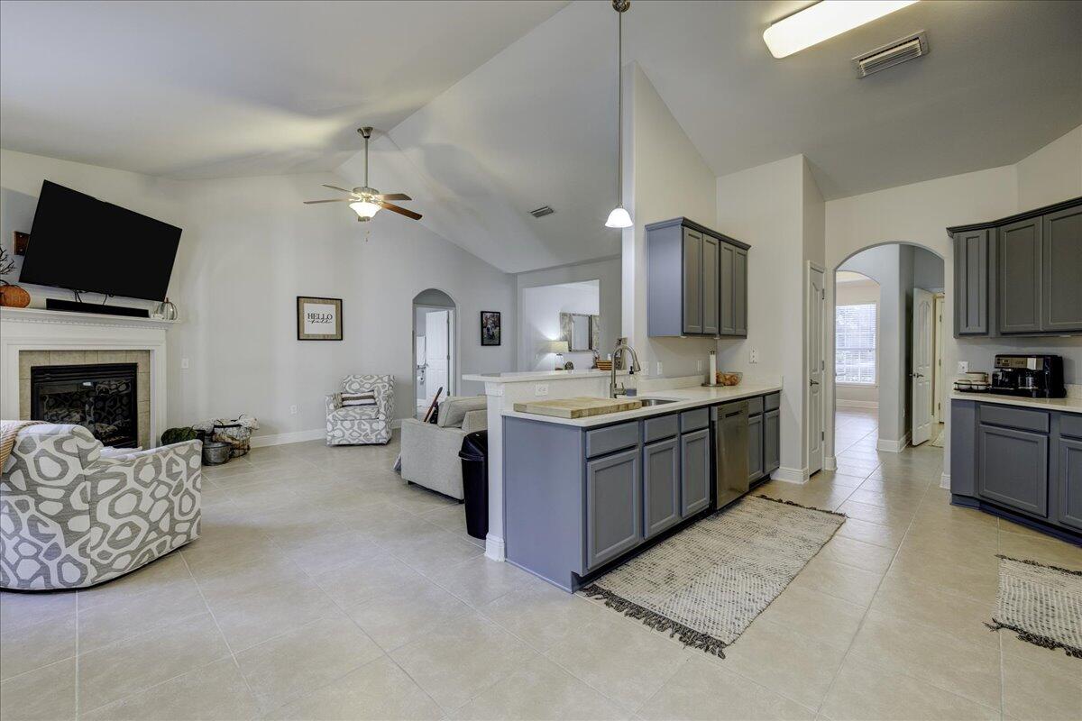 HAMMOCK BAY - Residential