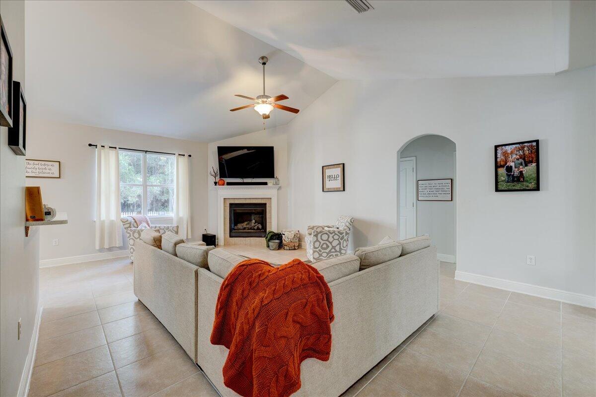 HAMMOCK BAY - Residential
