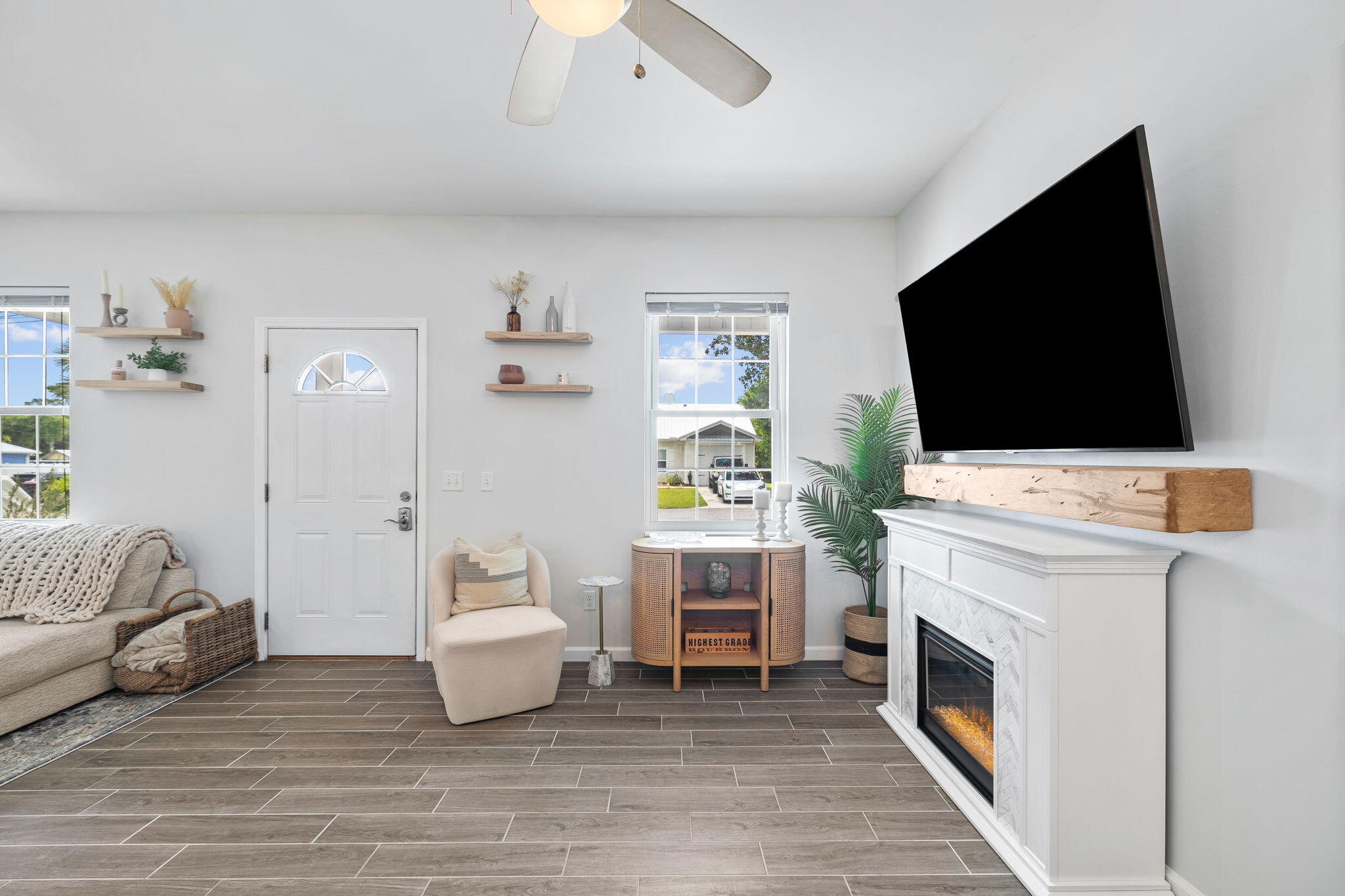 RIVIERA BEACH - Residential