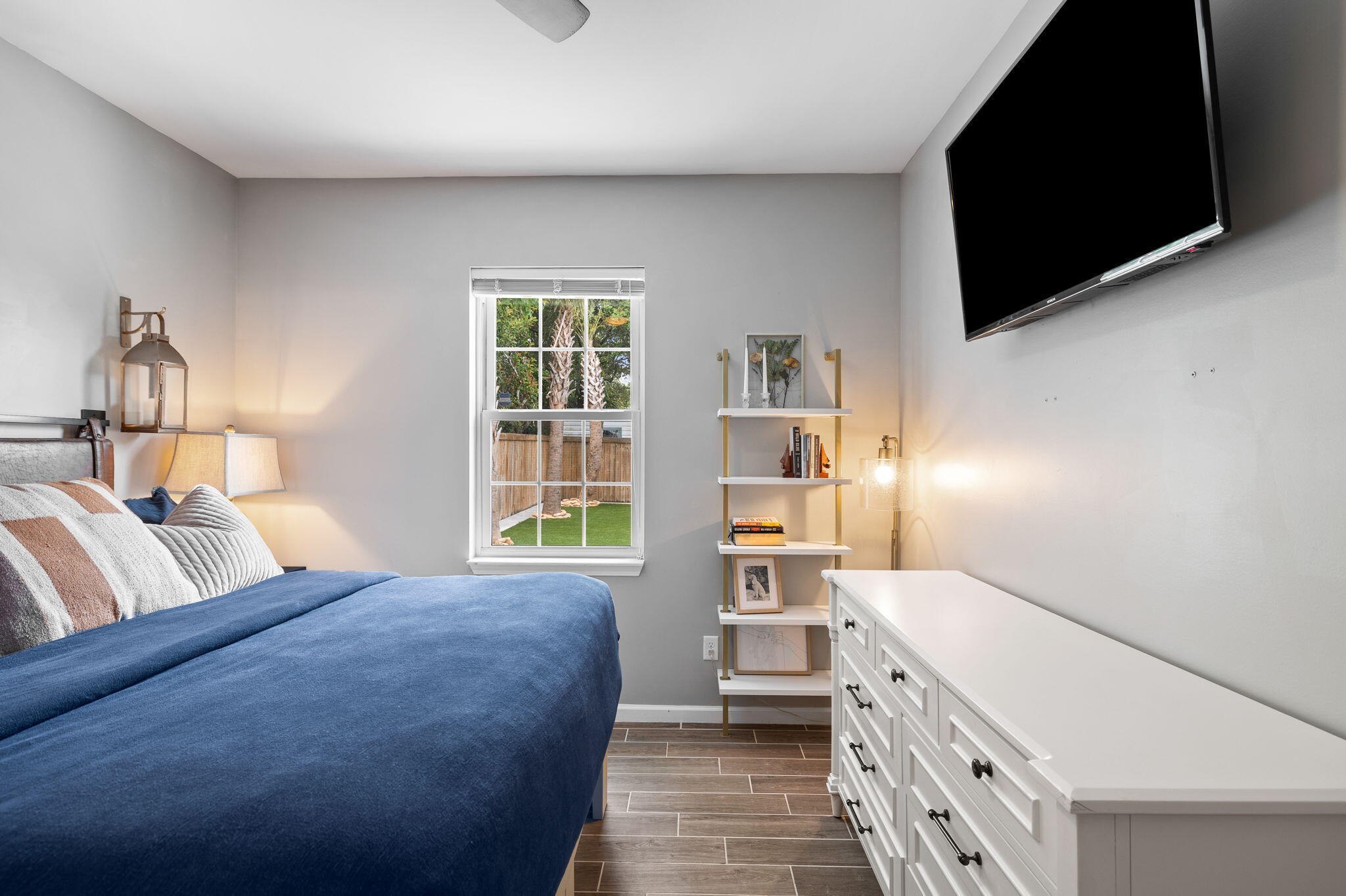 RIVIERA BEACH - Residential