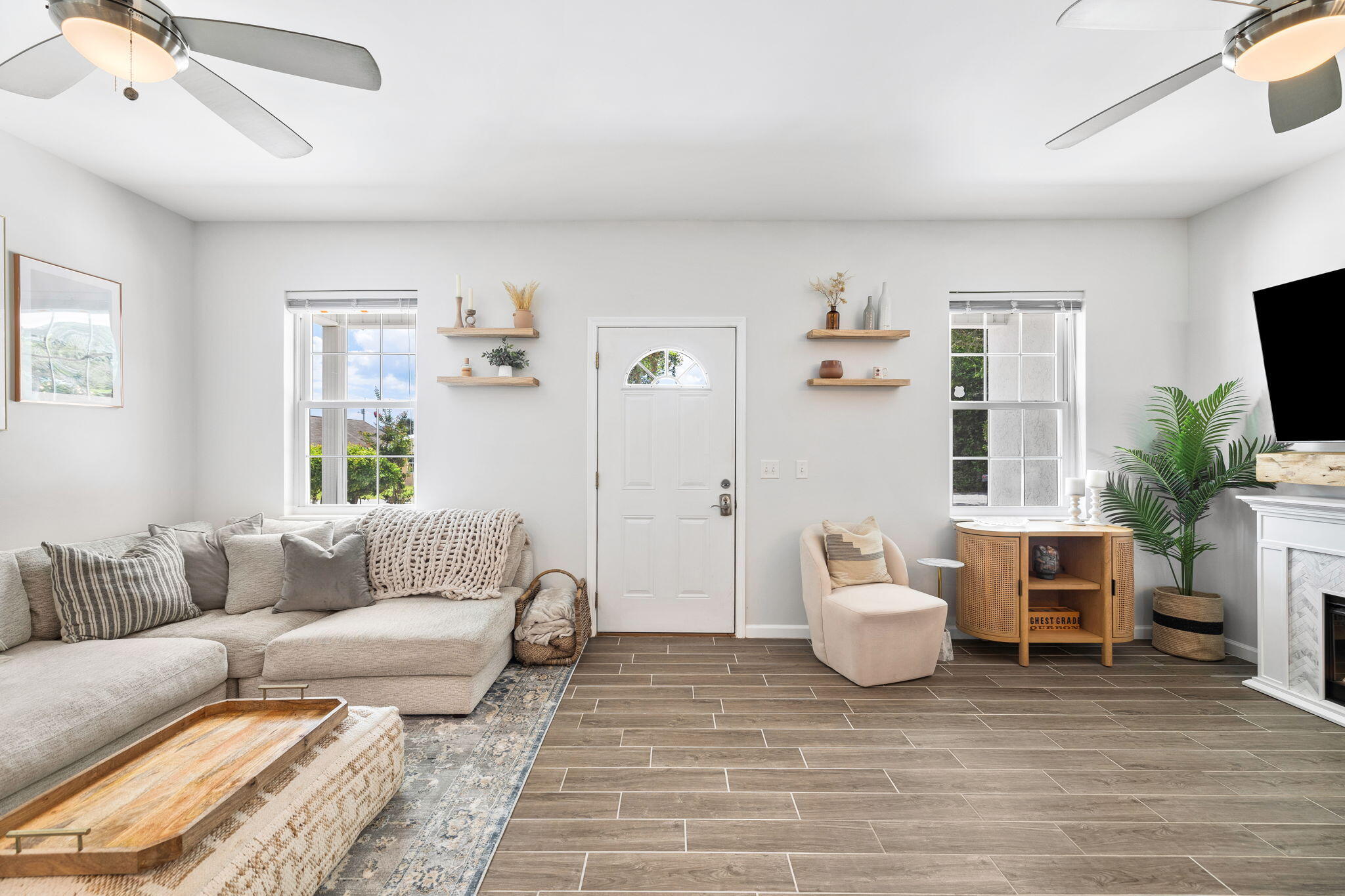 RIVIERA BEACH - Residential