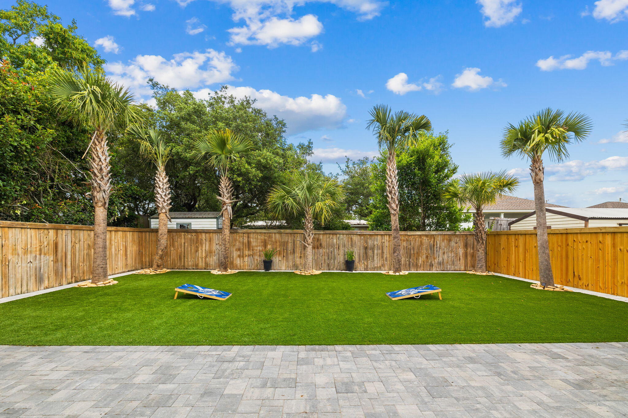 RIVIERA BEACH - Residential