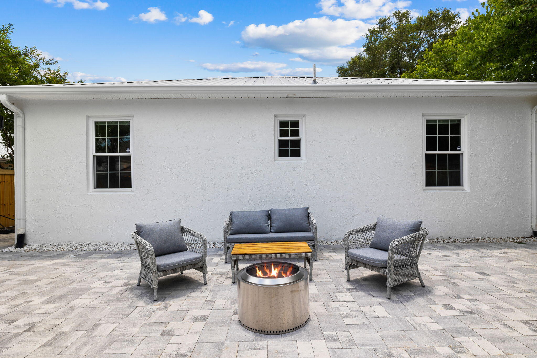 RIVIERA BEACH - Residential