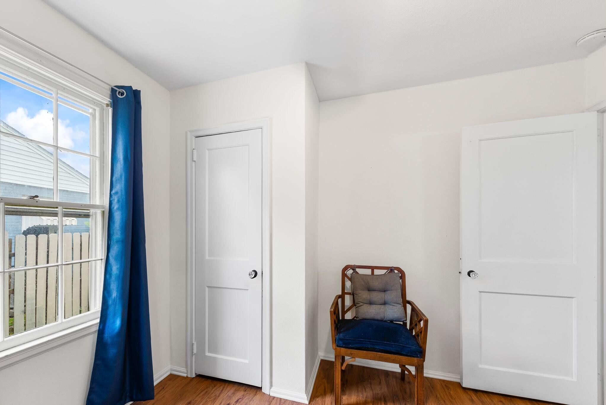 NAVY POINT - Residential