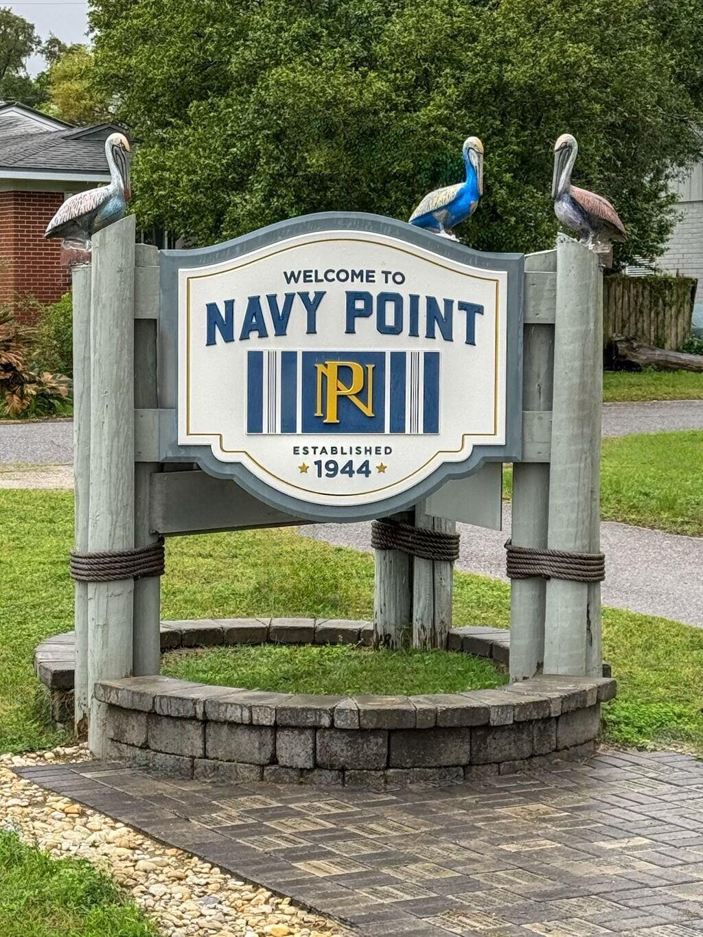 NAVY POINT - Residential