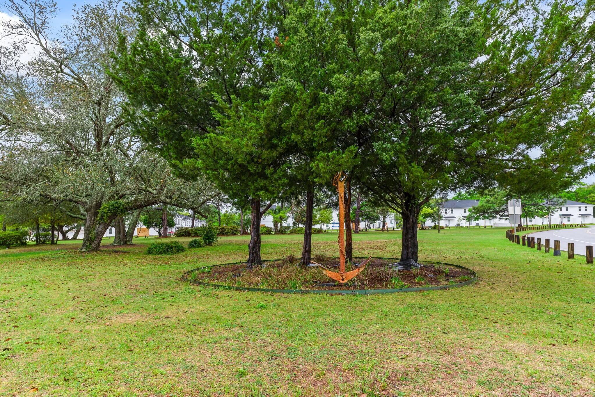 NAVY POINT - Residential