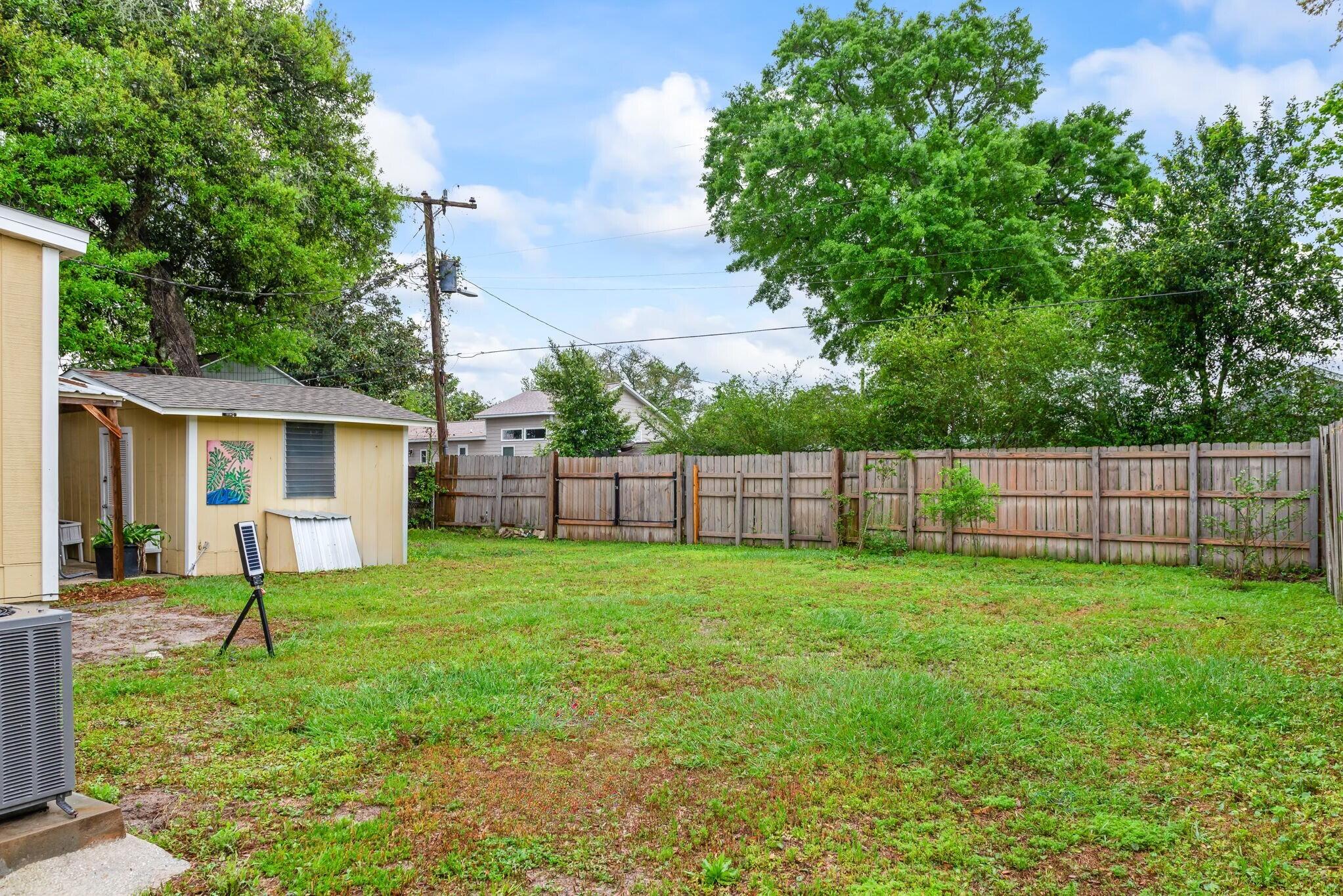 NAVY POINT - Residential