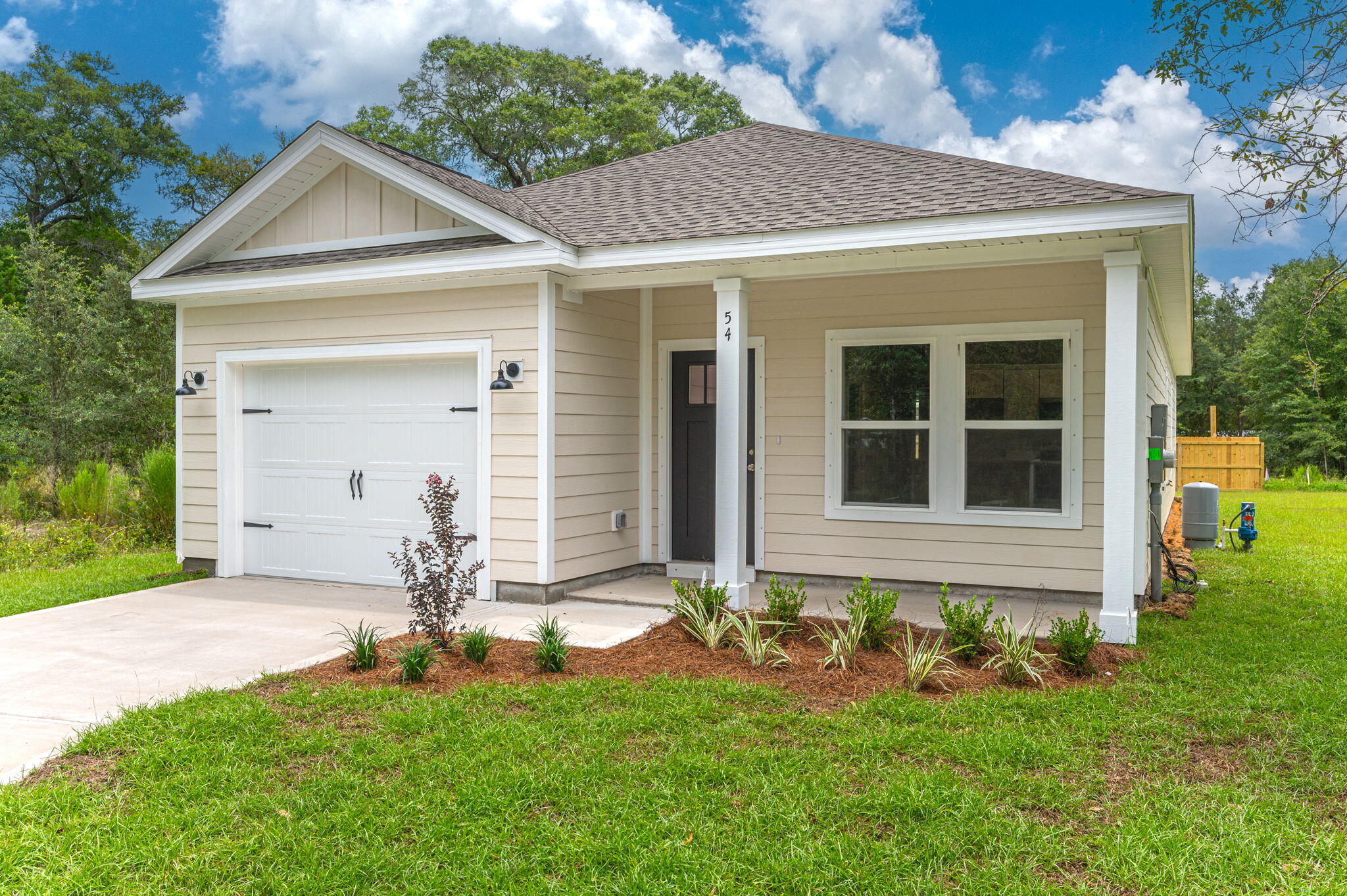 GRANDE OAKS - Residential