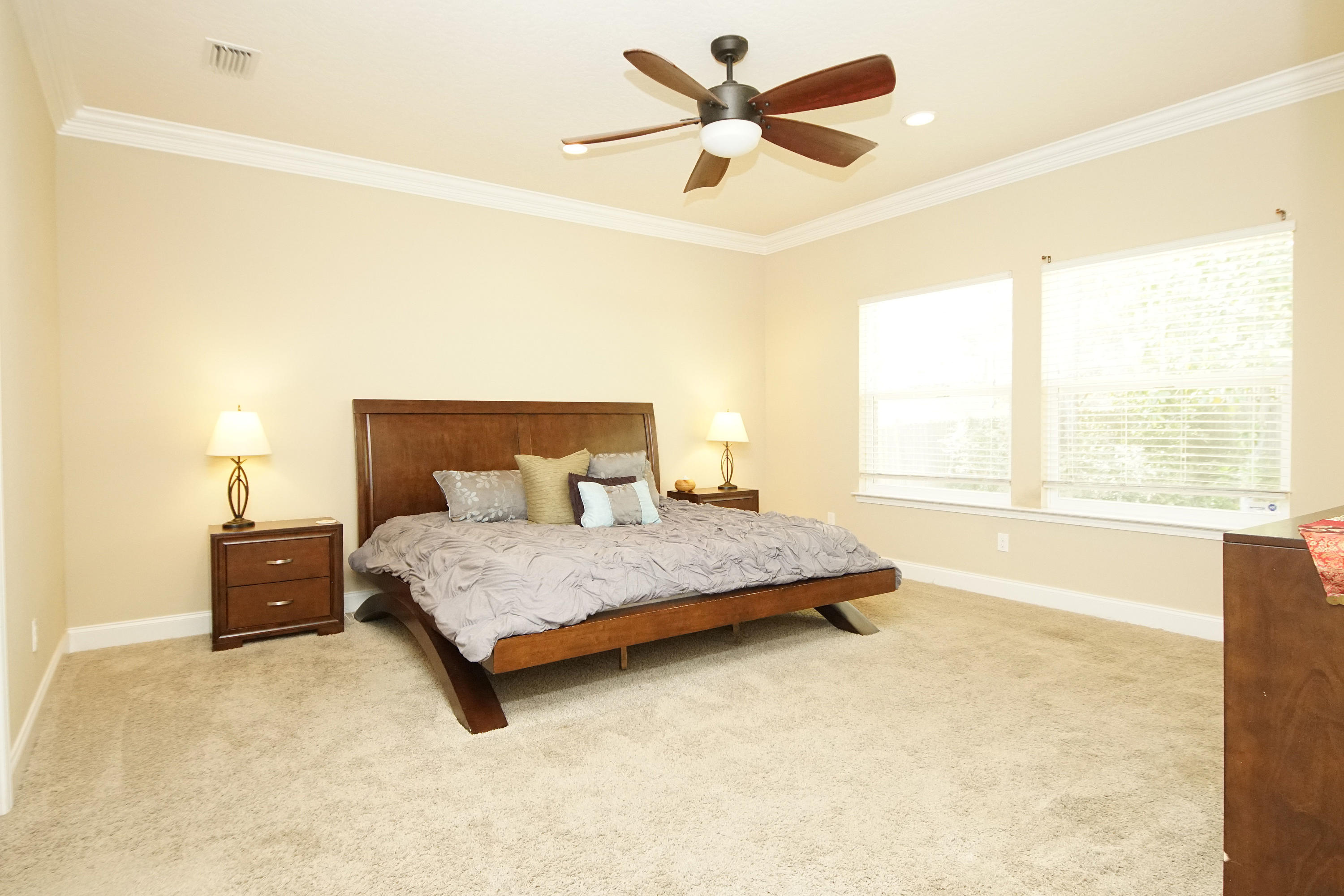 SUNSET STRIP - Residential