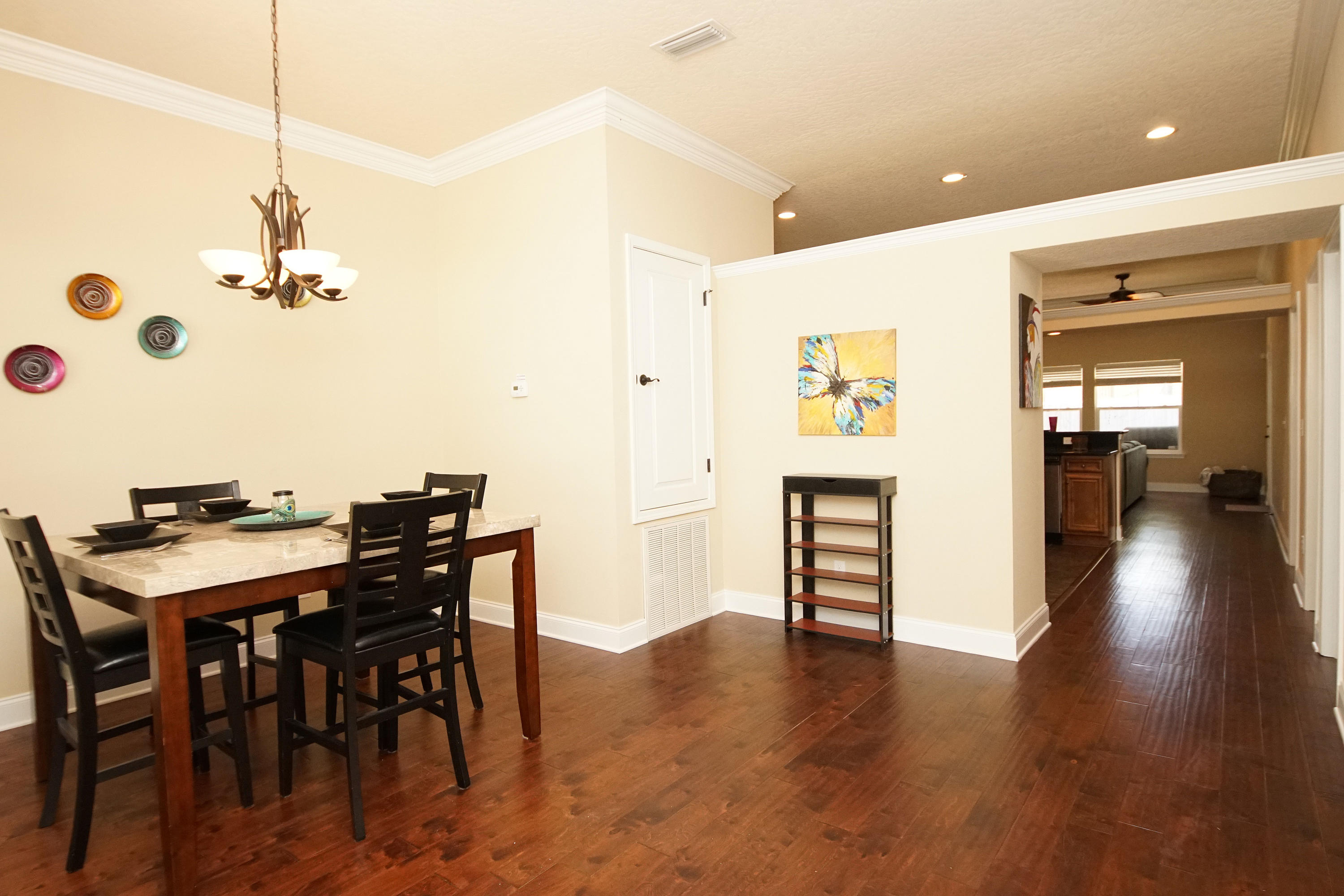 SUNSET STRIP - Residential