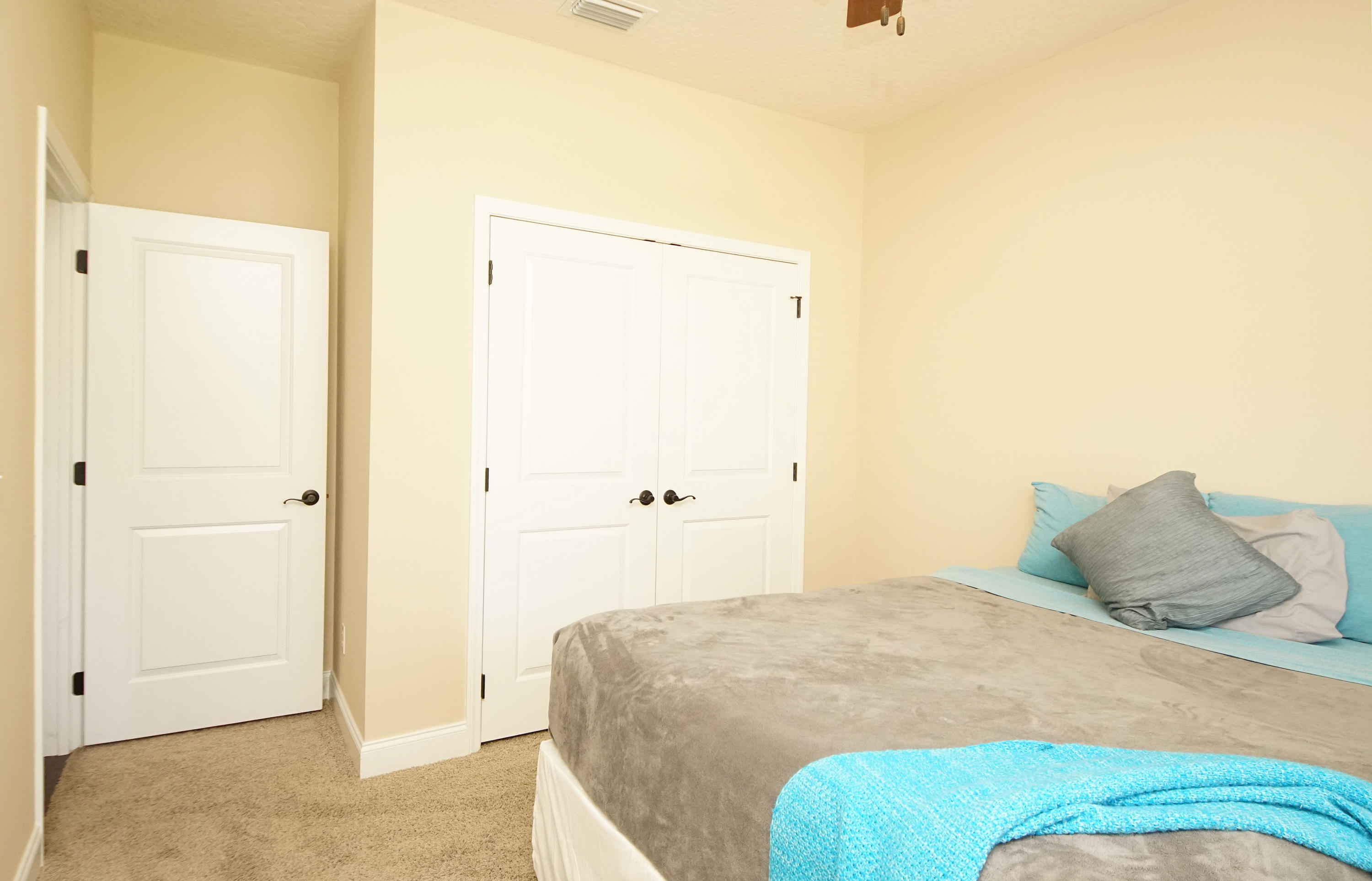 SUNSET STRIP - Residential