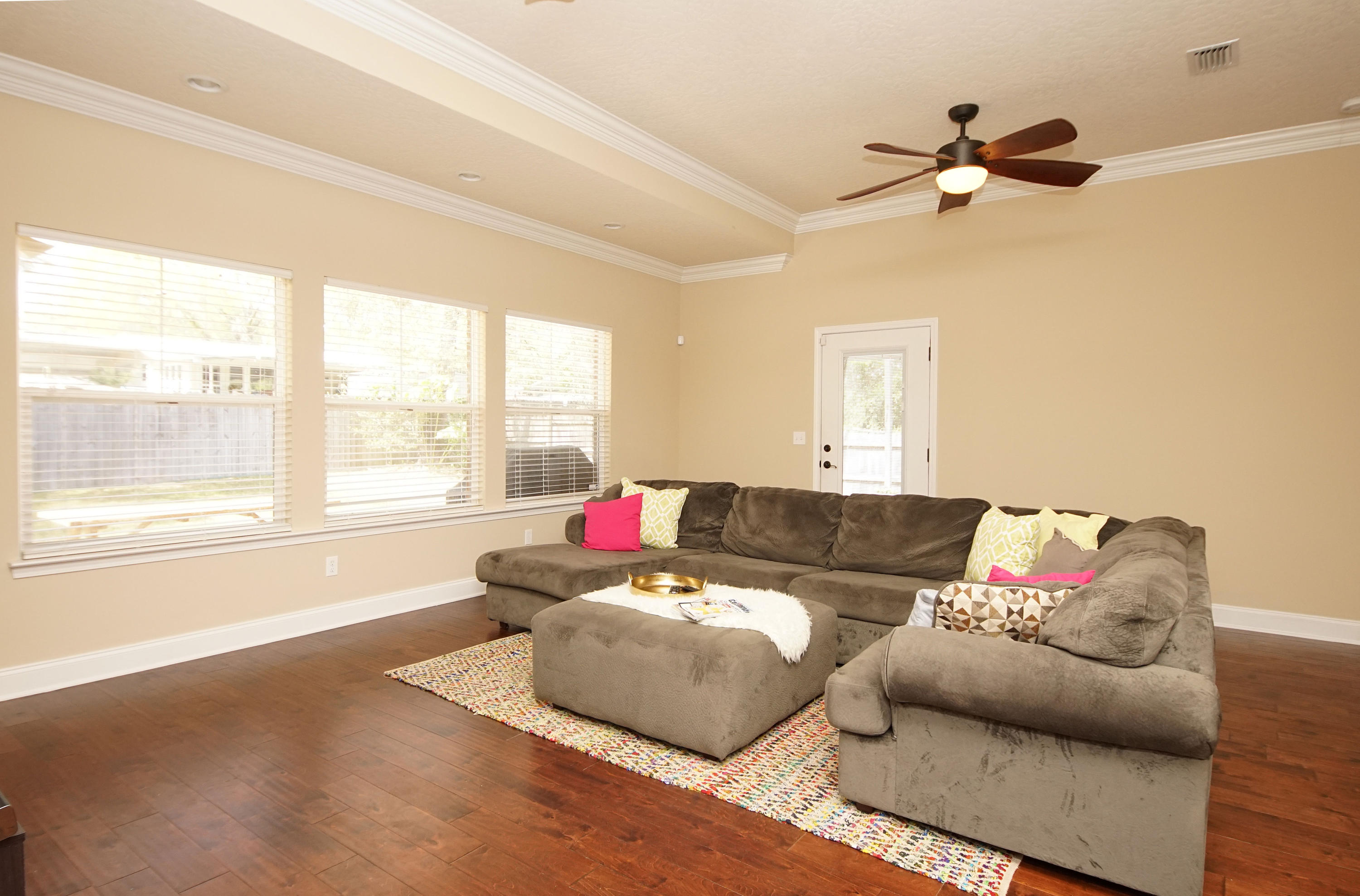 SUNSET STRIP - Residential