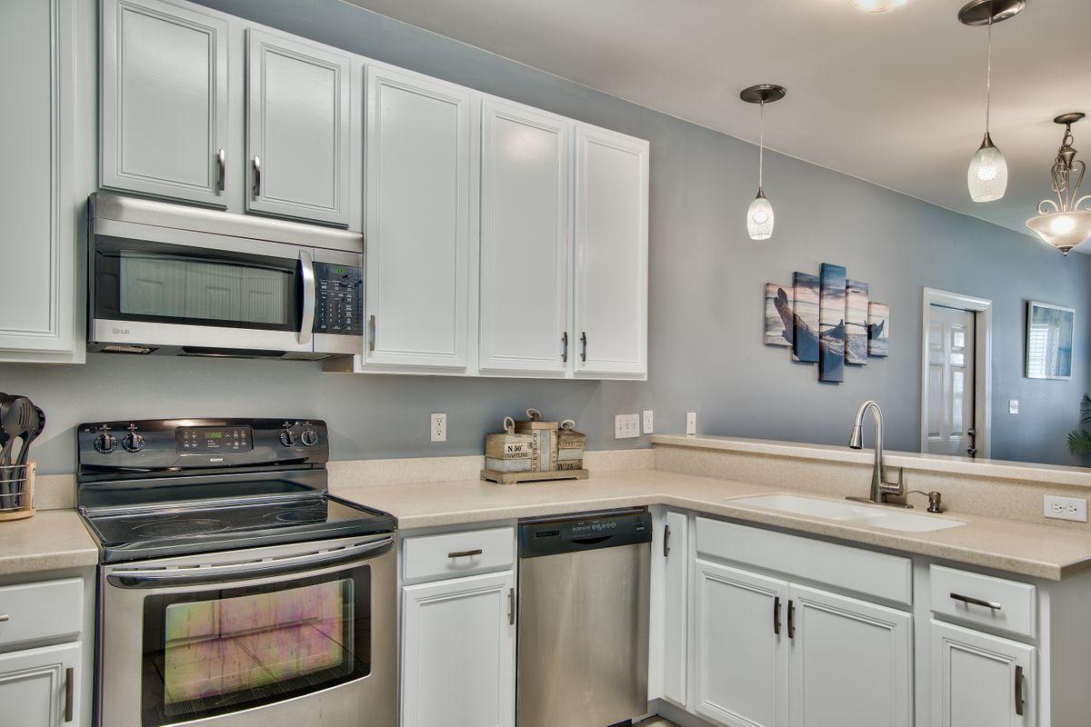 Miramar Palms - Residential