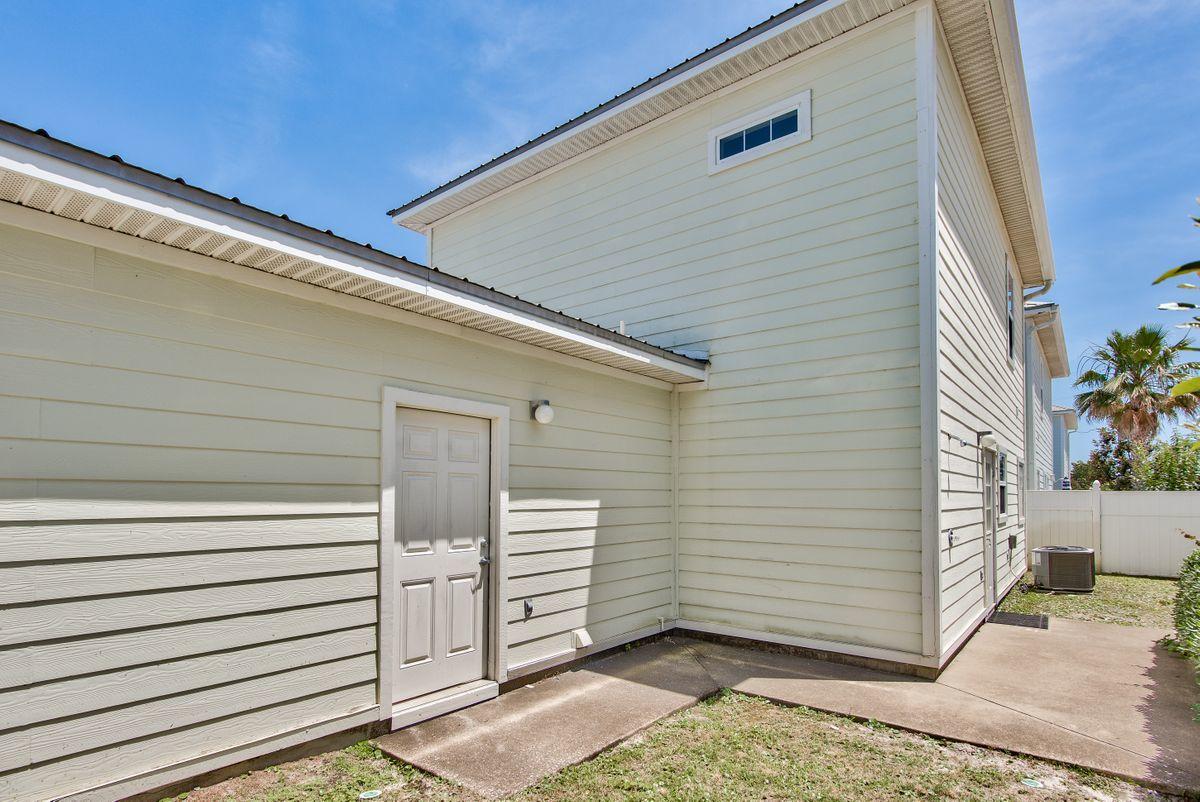 Miramar Palms - Residential