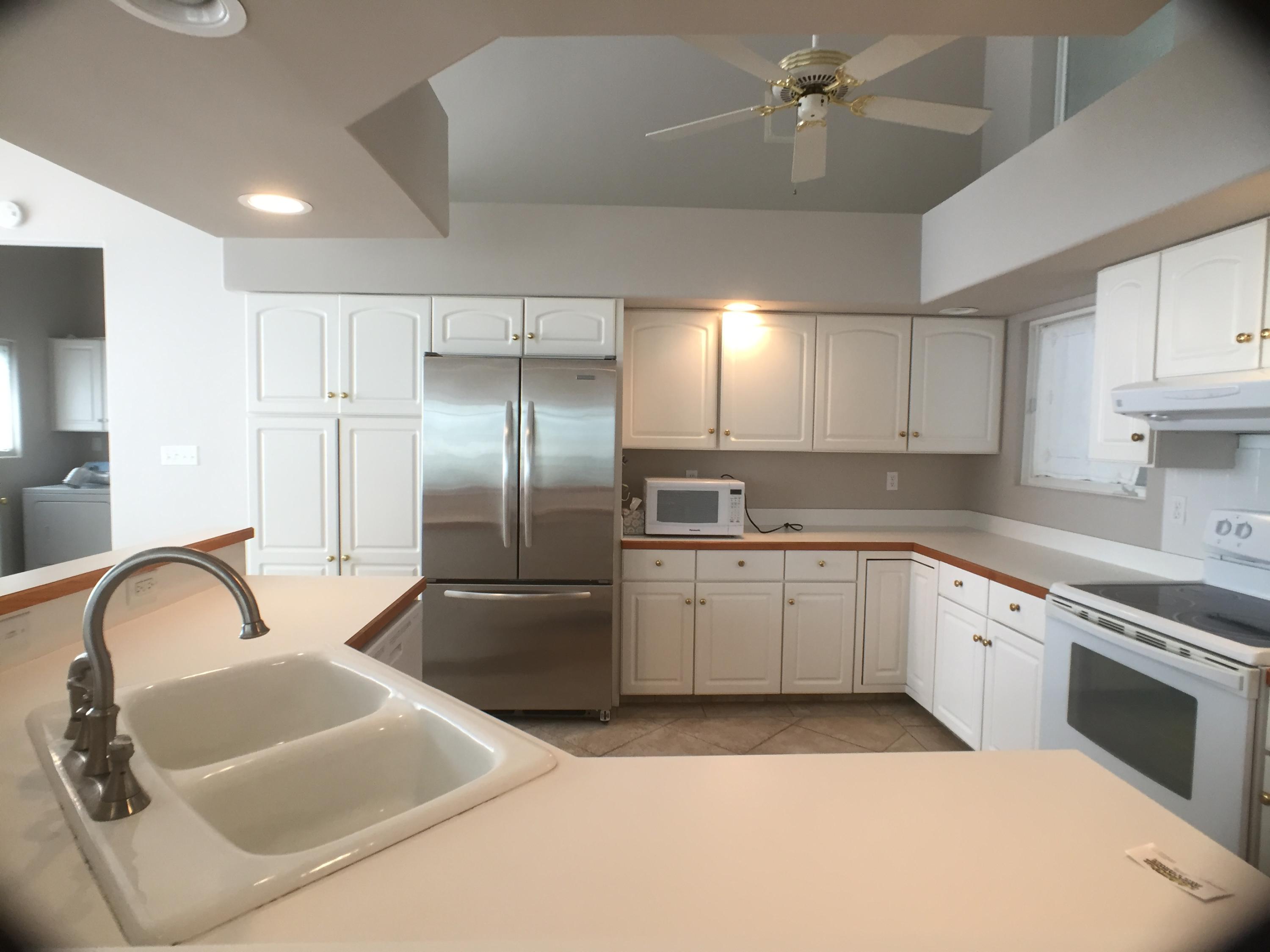 EMERALD BAY PH 1A - Residential Lease