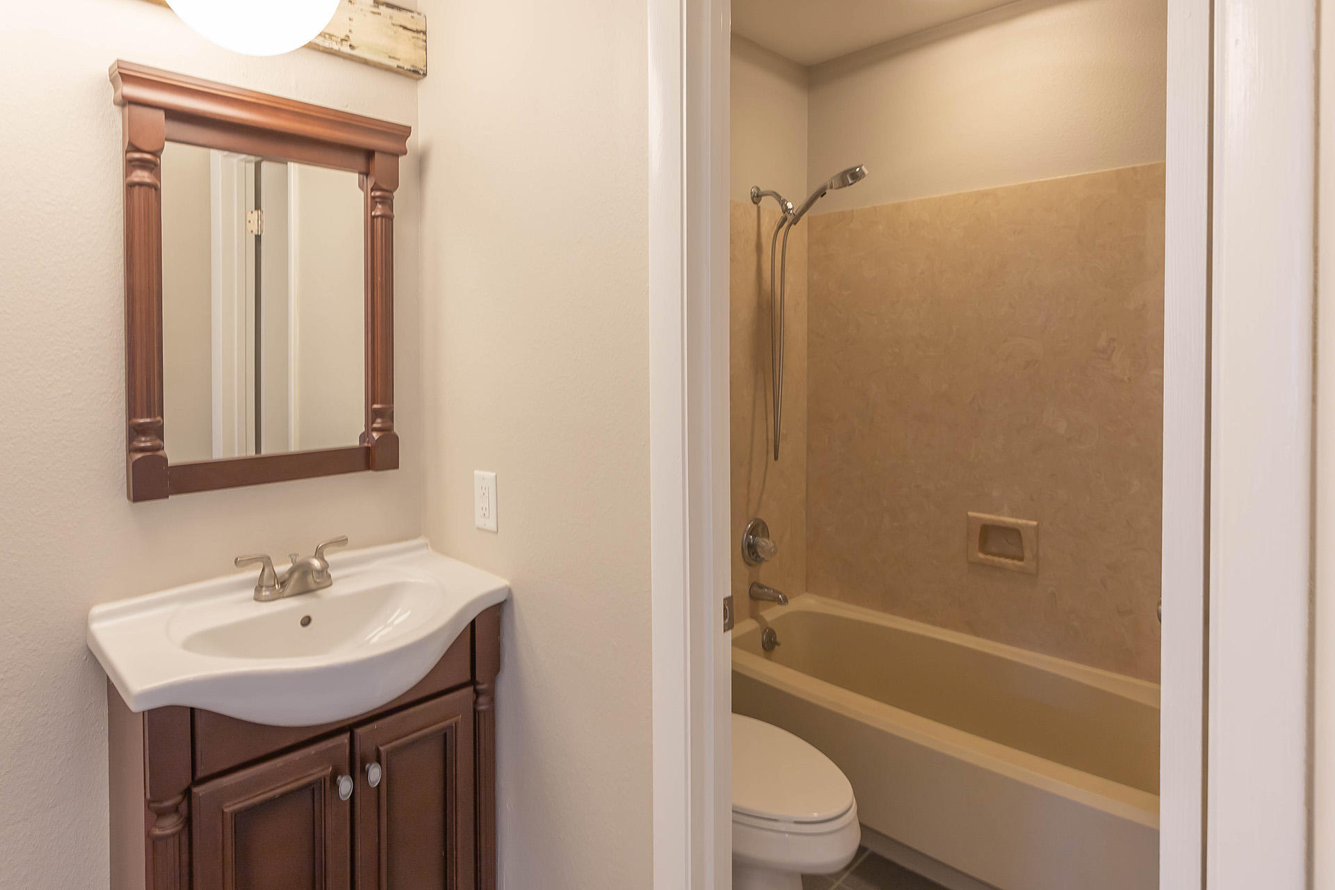 HOLIDAY ISLE - Residential