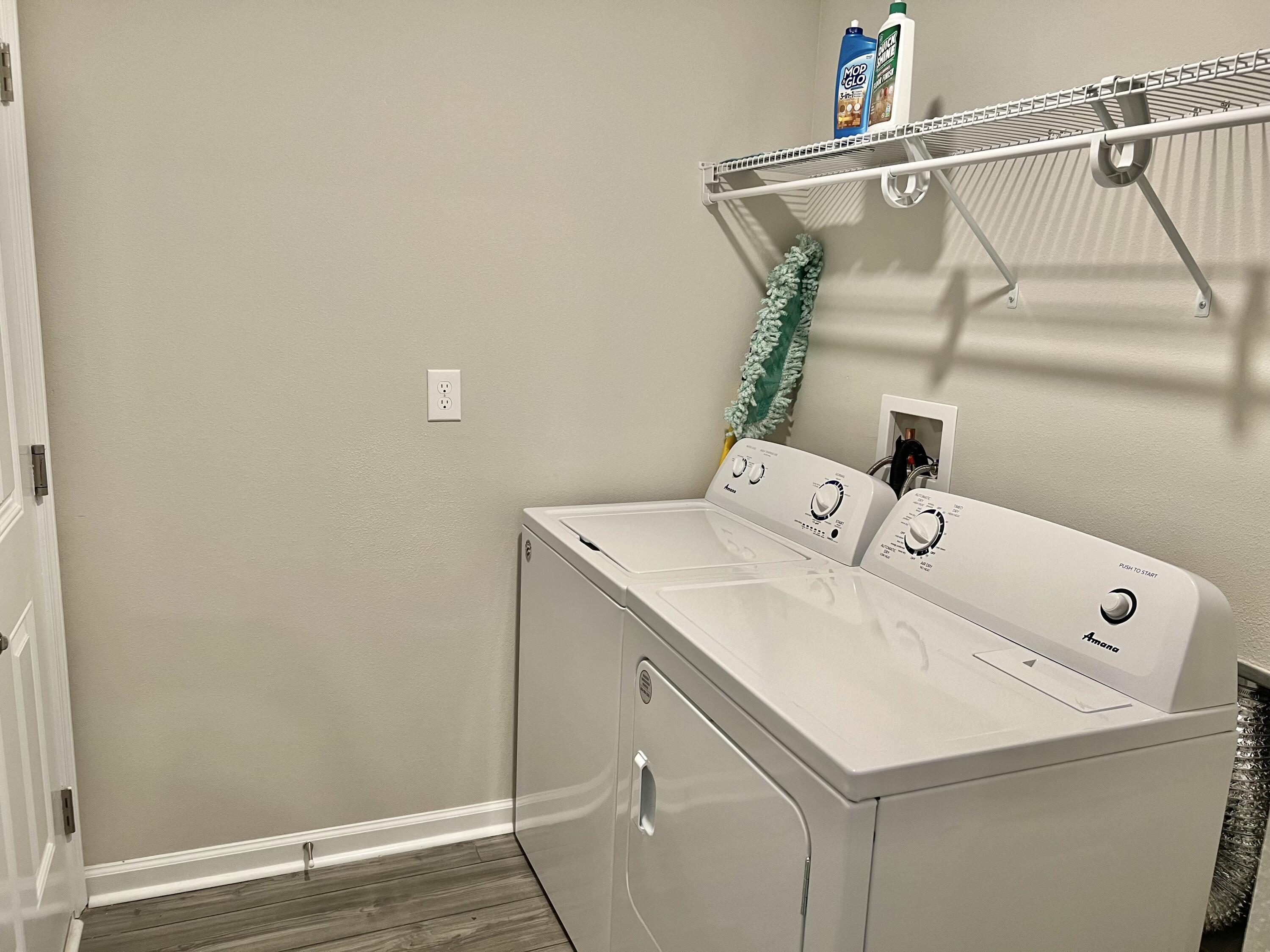 RIVERWALK PH I - Residential Lease