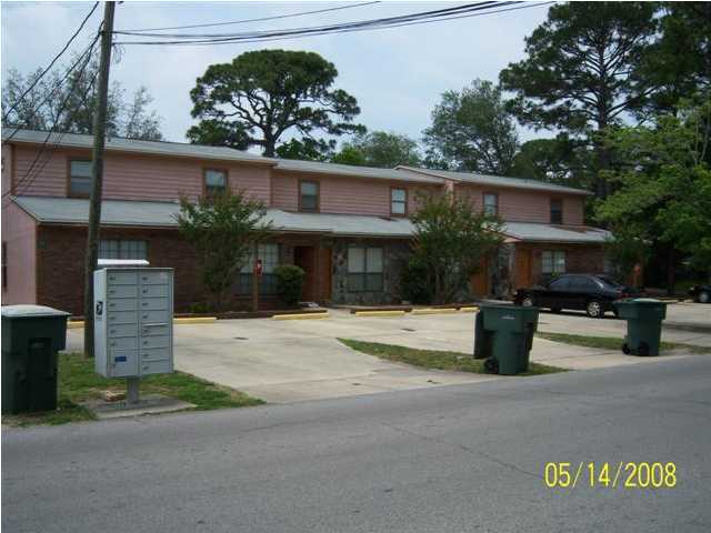 SCOTTWOOD - Residential Lease