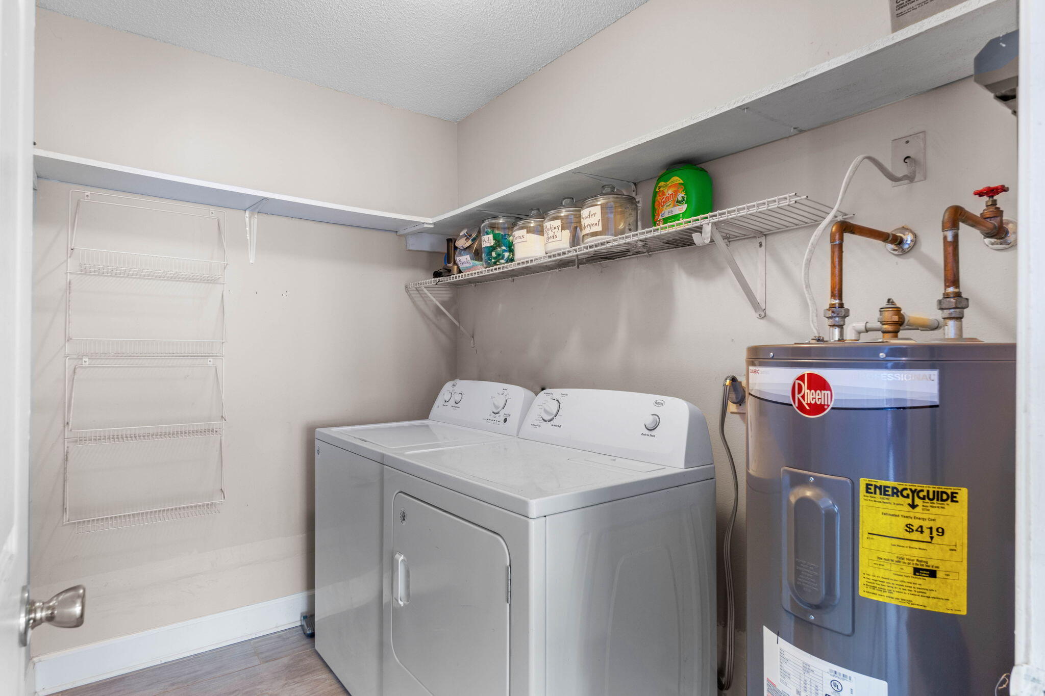 HIDDEN TRAILS PH 1 - Residential