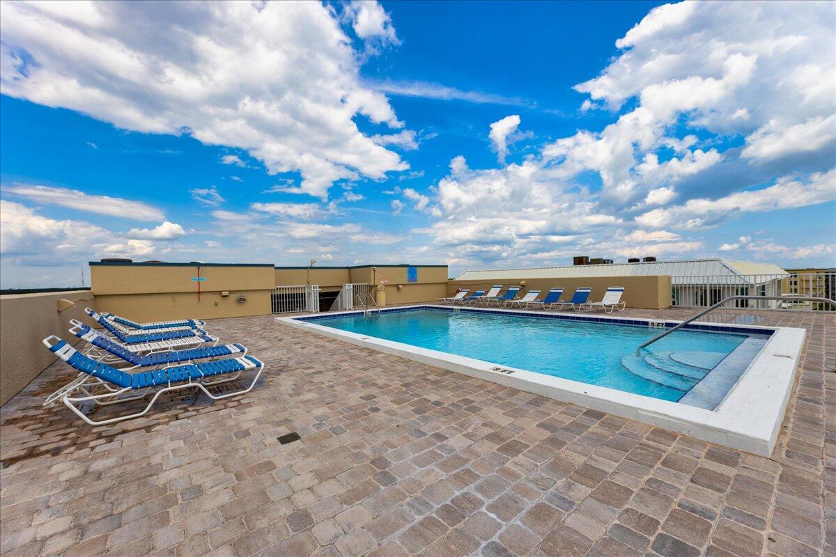 Gulfside Condominiums - Residential