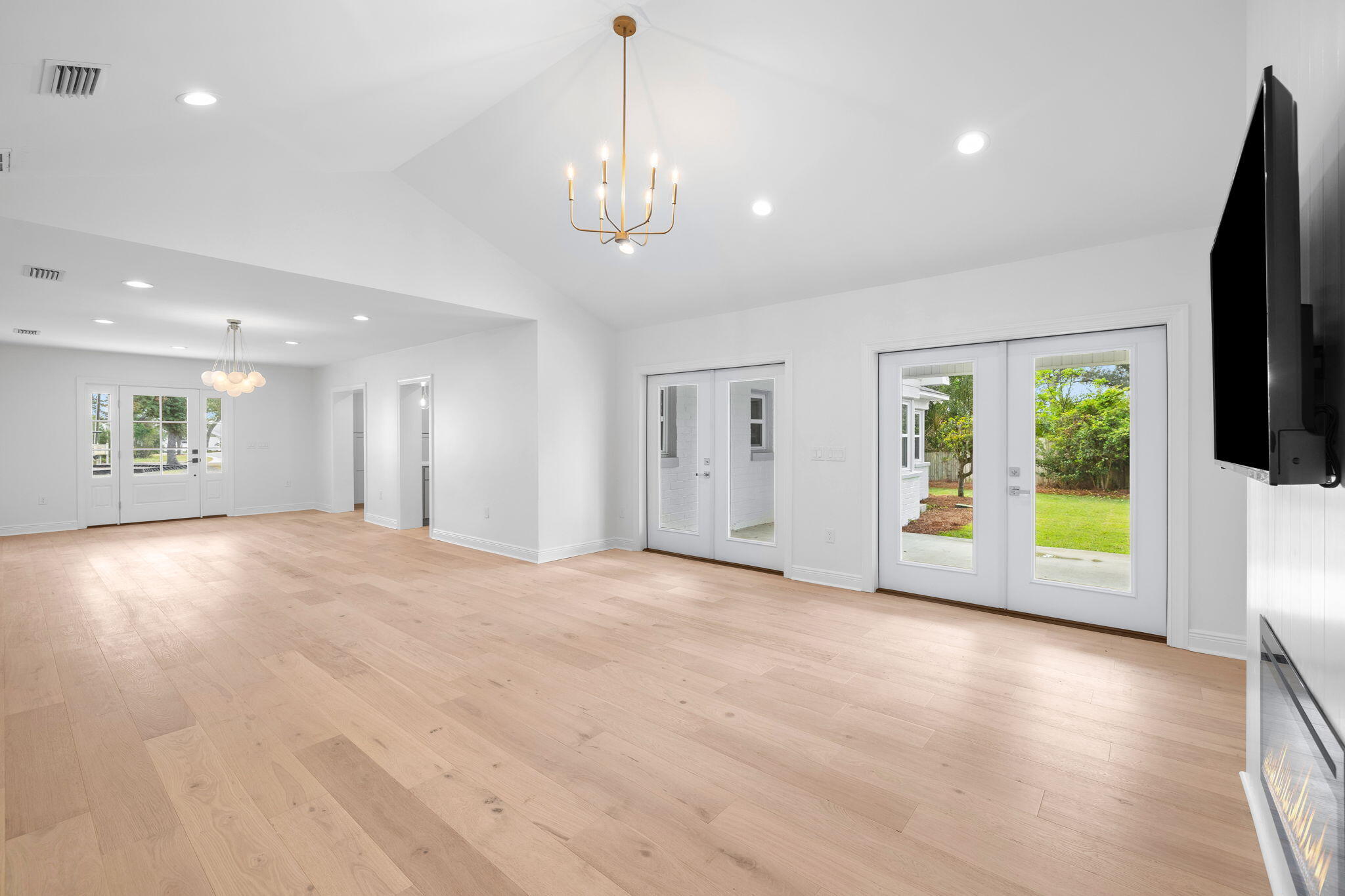 COVE PARK ADDN - Residential