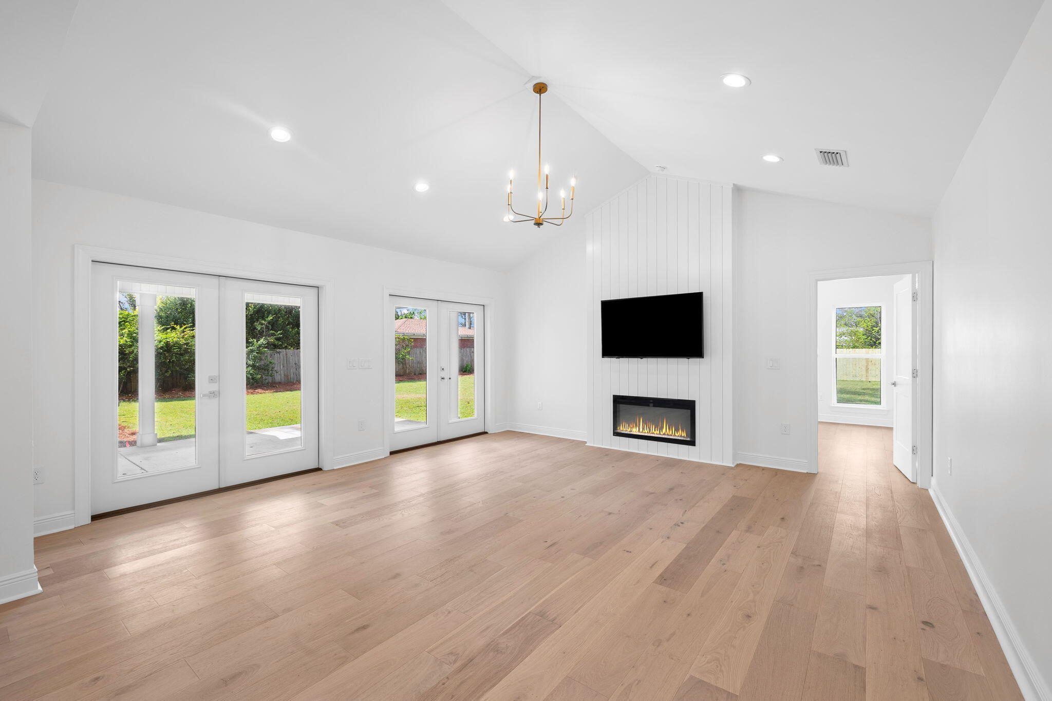 COVE PARK ADDN - Residential