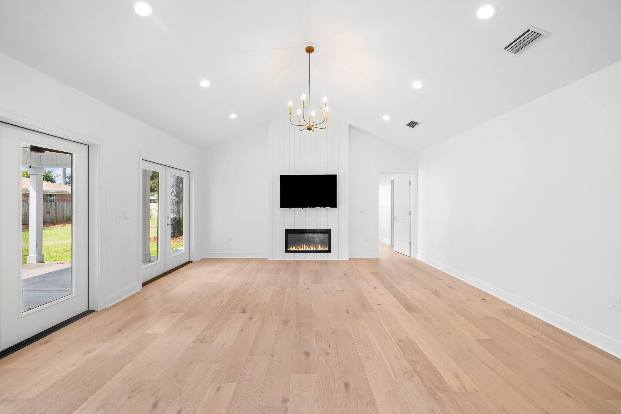 COVE PARK ADDN - Residential