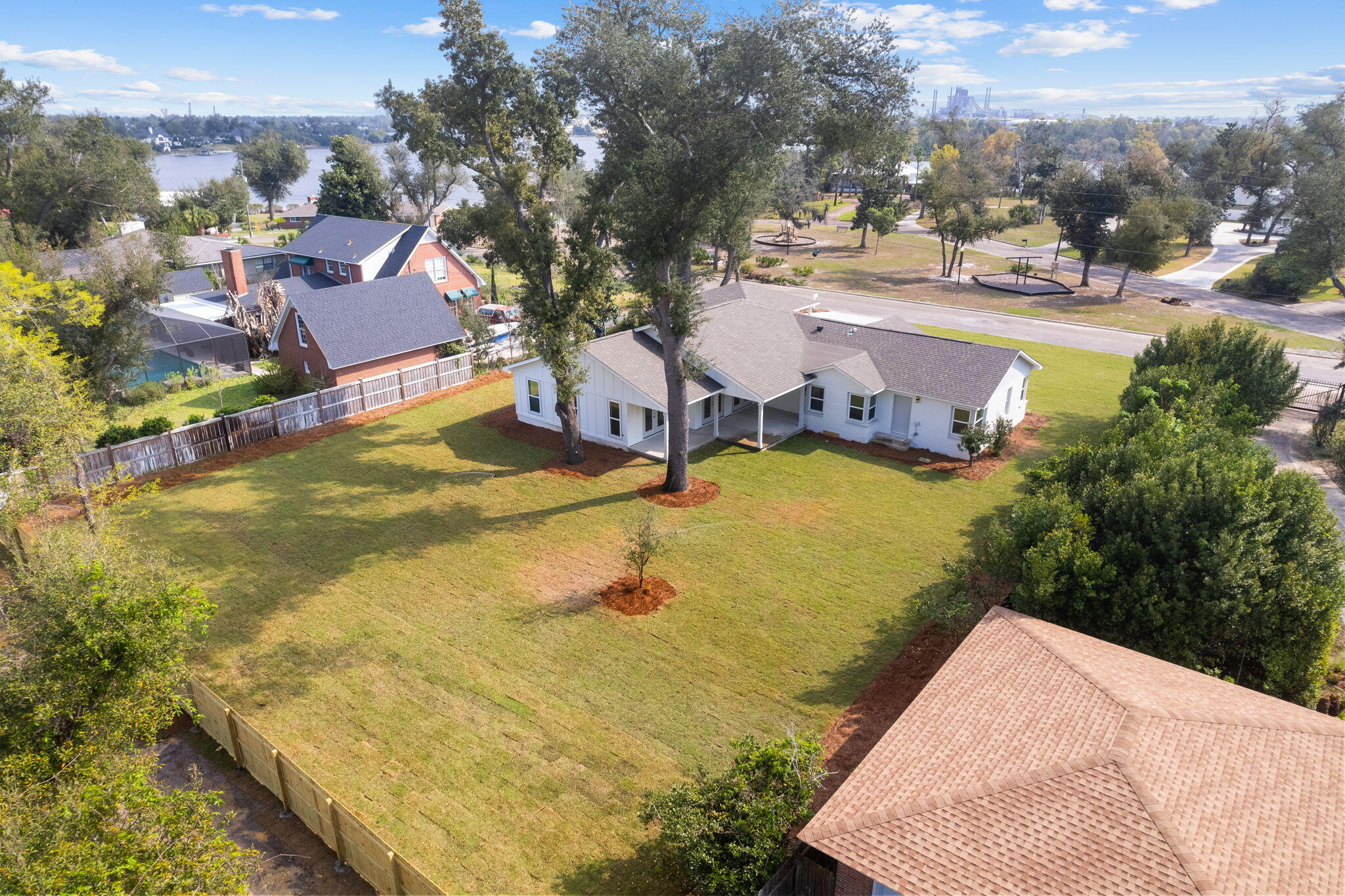 COVE PARK ADDN - Residential