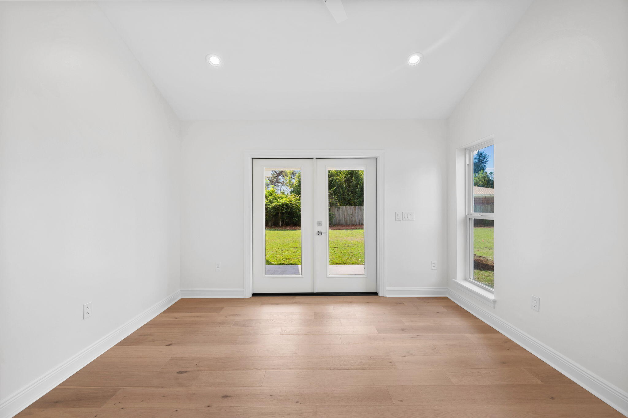 COVE PARK ADDN - Residential