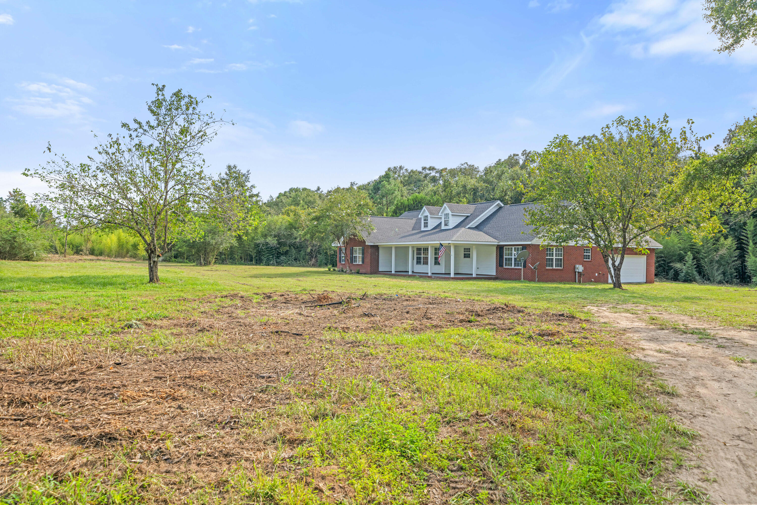NO RECORDED SUBDIVISION - Residential