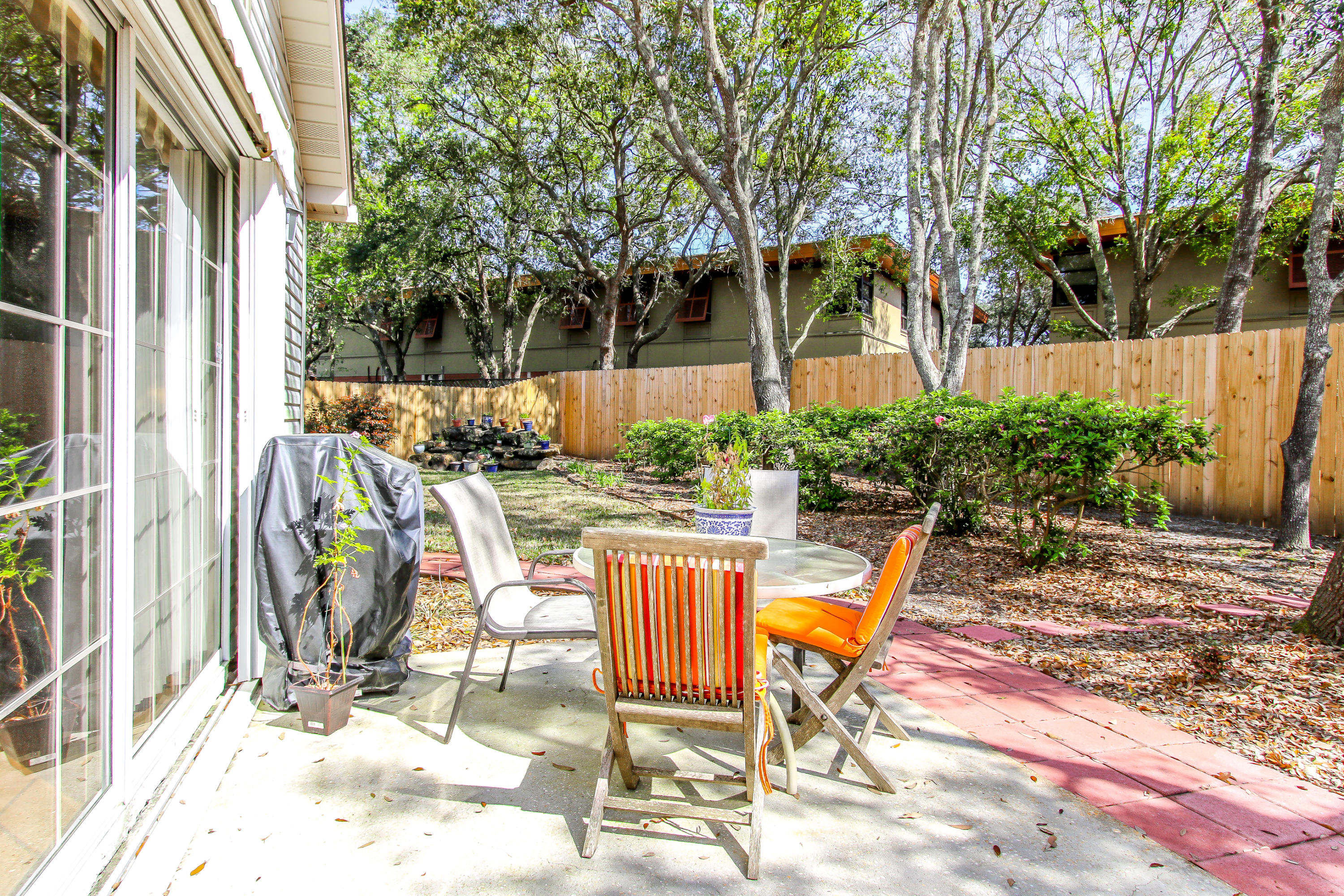 SHALIMAR COMMONS - Residential