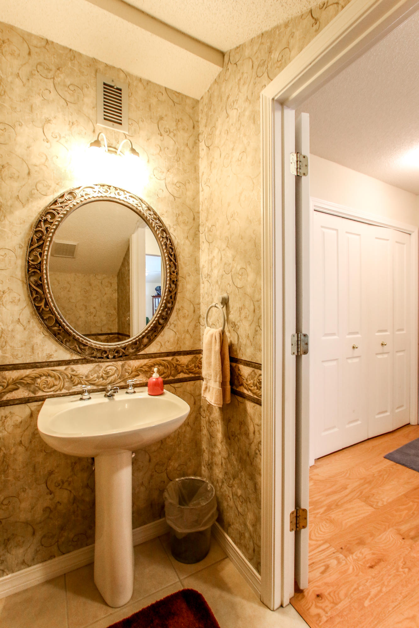 SHALIMAR COMMONS - Residential