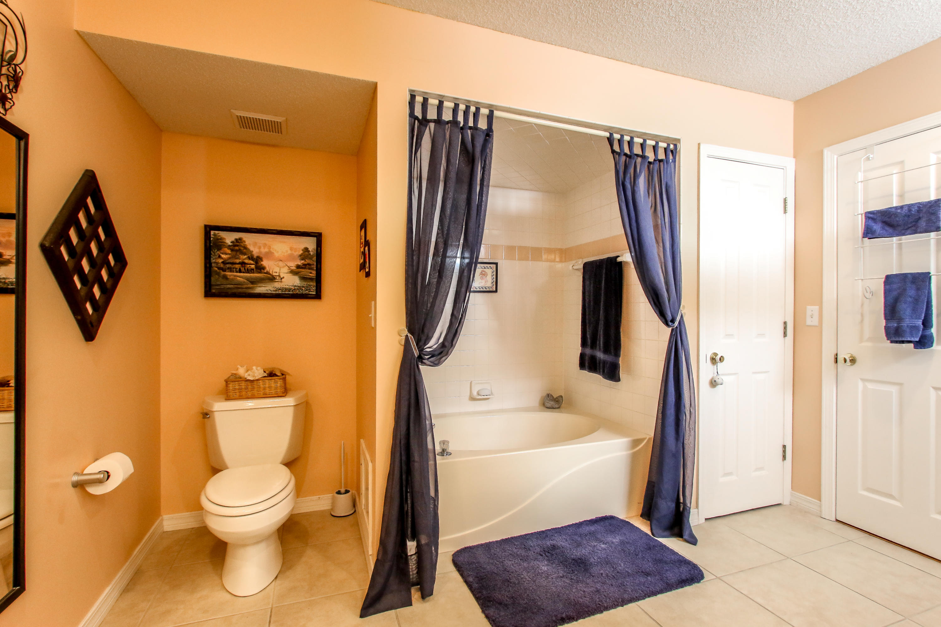 SHALIMAR COMMONS - Residential