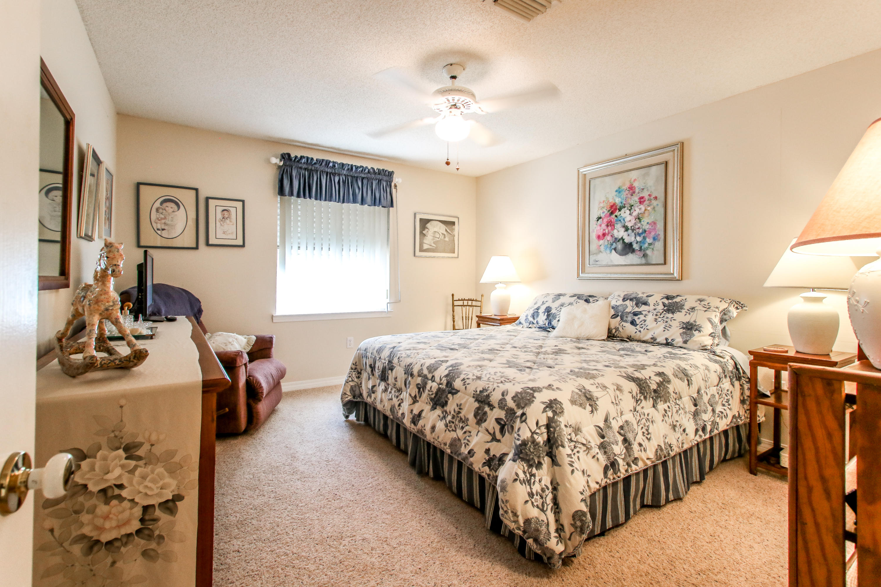 SHALIMAR COMMONS - Residential