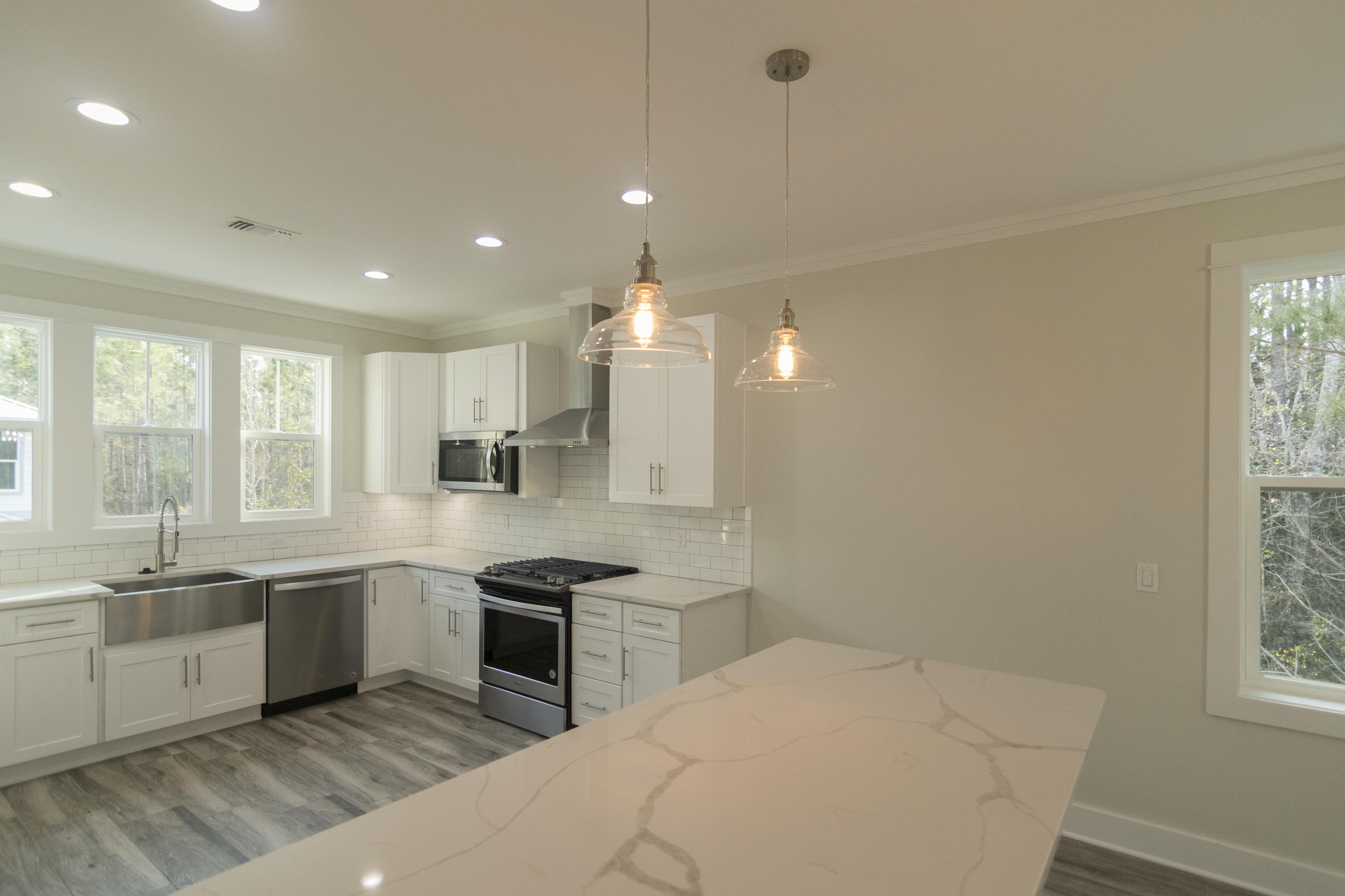 LIGHTHOUSE POINTE - Residential