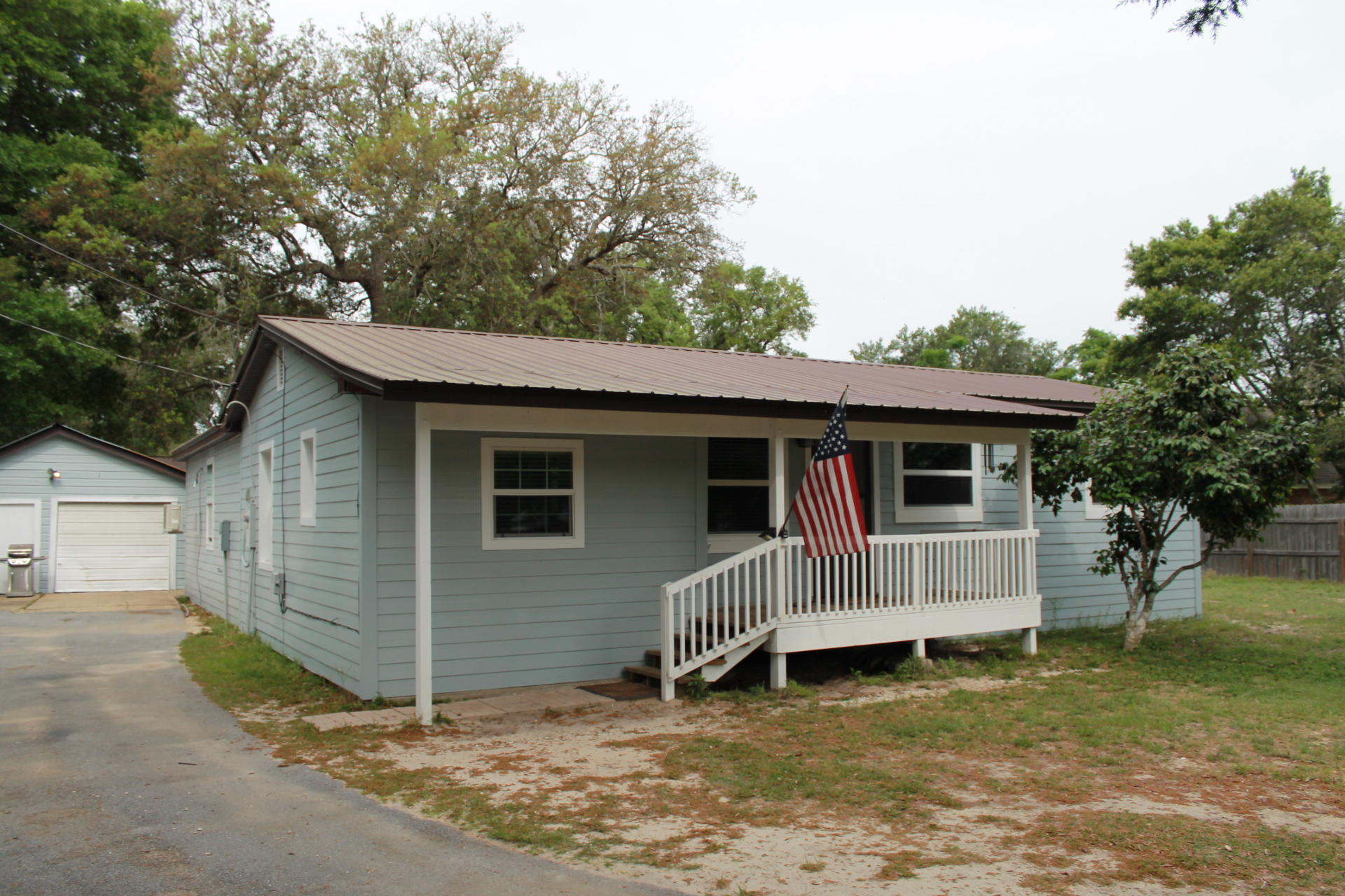 SEMINOLE 1ST ADD LOT 26 BLK F - Residential