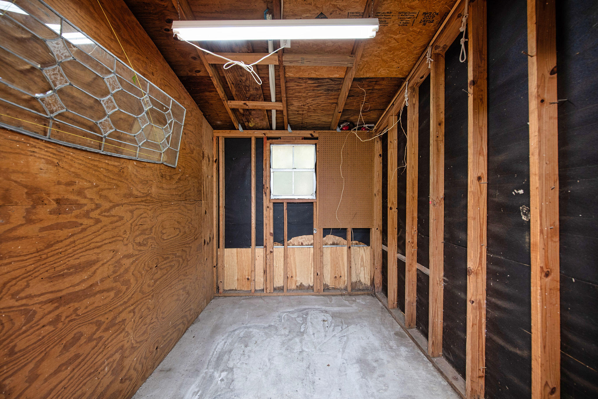 METES & BOUNDS - Residential Lease